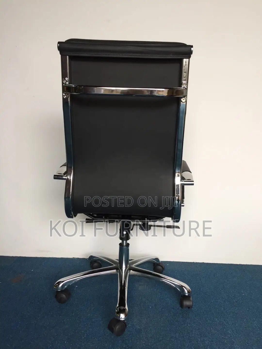 Office Chairs; High Back Iconic Mid Backrest Ribbed Executive Chair