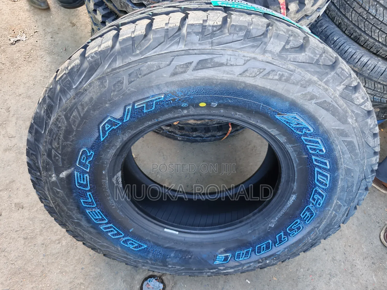 285/75r16 Bridgestone Tyre (A/T 8pr