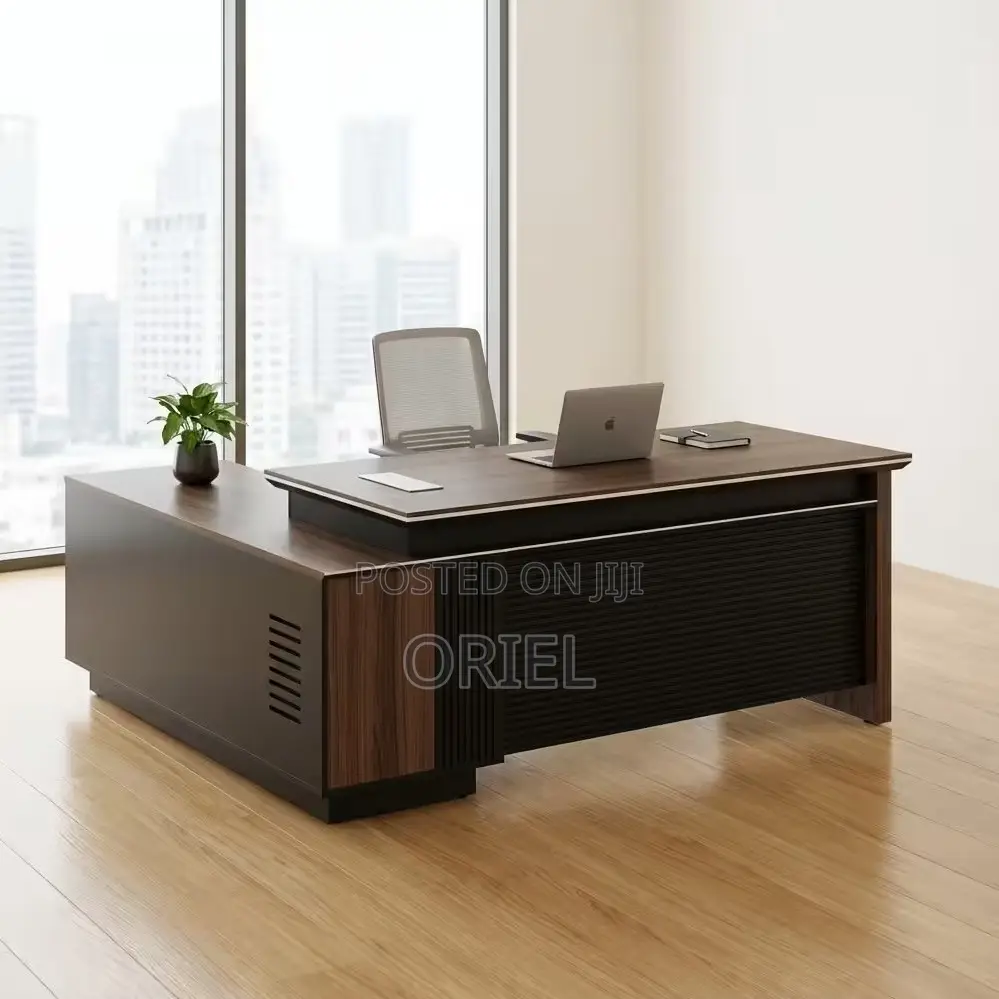 Executive Office Desk : Ergonomic L-Shaped Executive Desk