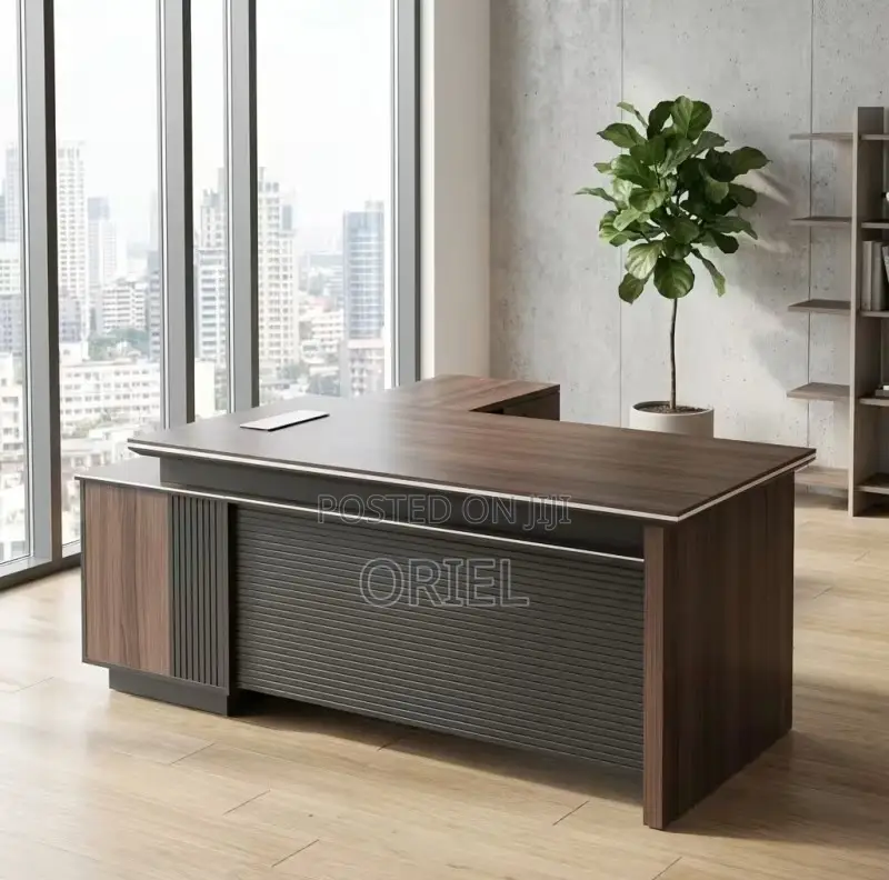 Executive Office Desk : Ergonomic L-Shaped Executive Desk