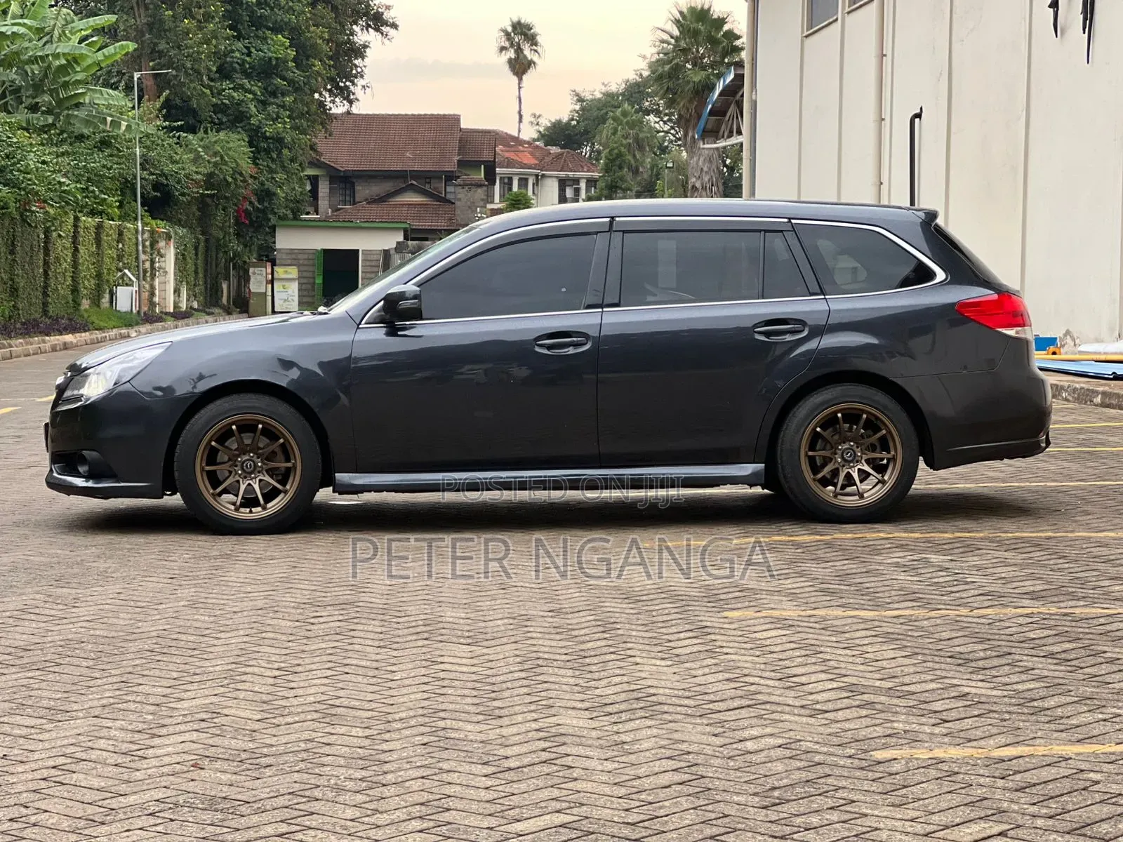 Subaru Legacy 2.5i Premium 4dr Sedan AWD (2.5L 4cyl CVT) 2014 Gray