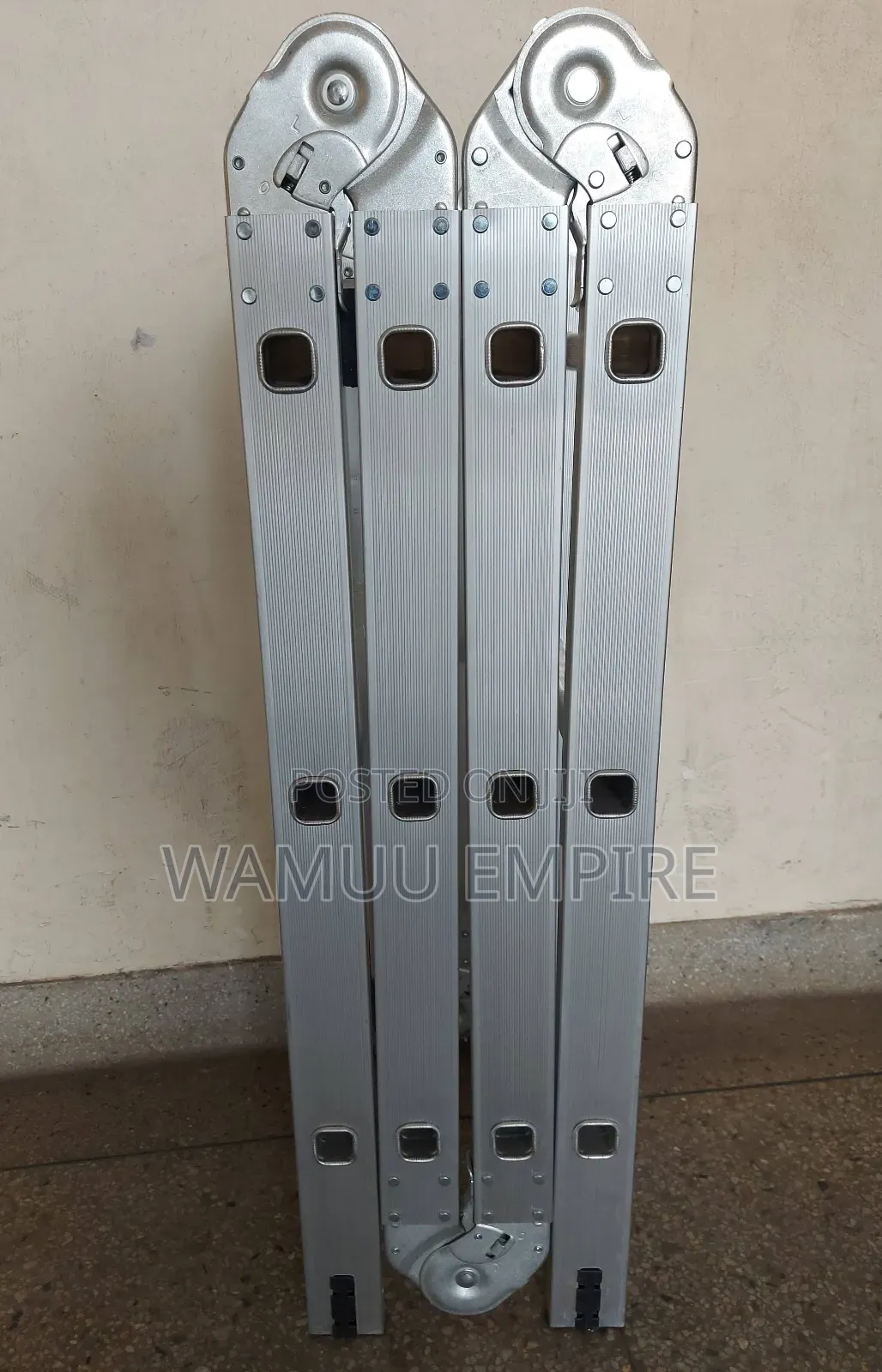 4x3/12ft/3.7m Aluminum Multipurpose Ladder.