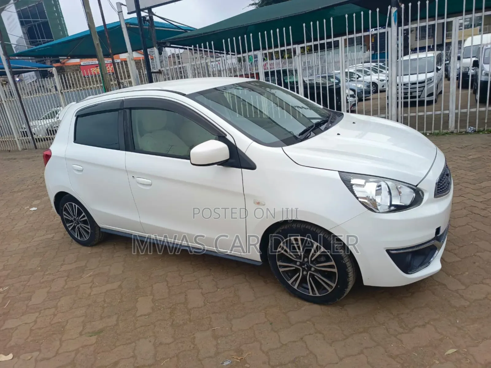 Mitsubishi Mirage 2017 White