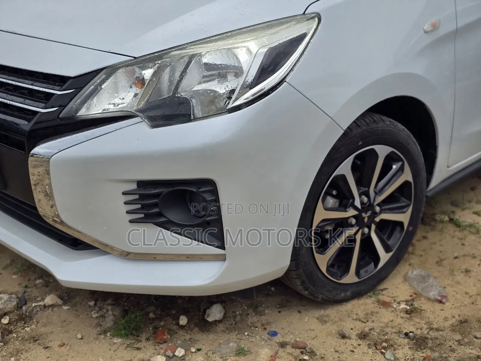 Mitsubishi Mirage SE 2019 White