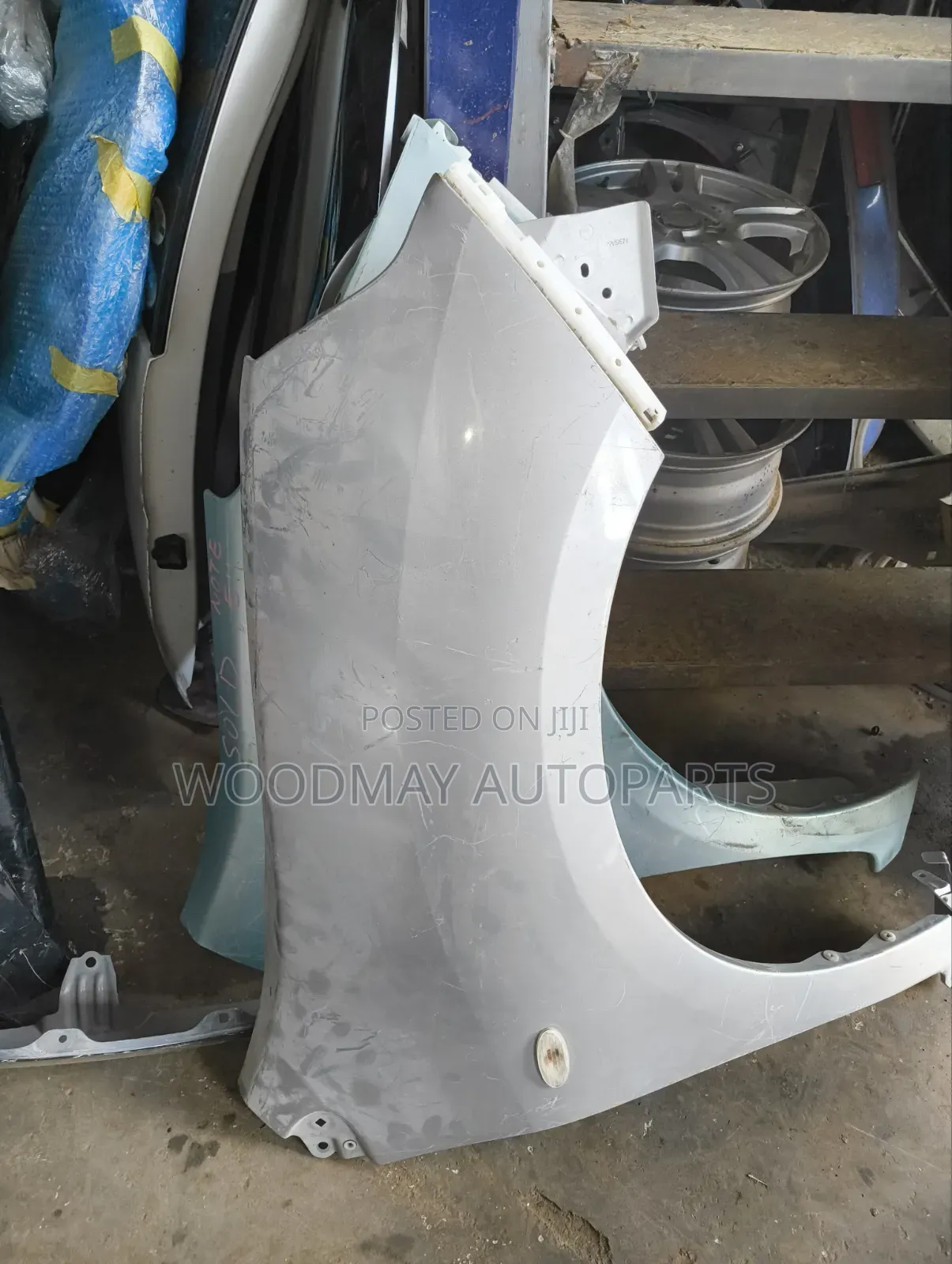 Nissan Ad Fenders
