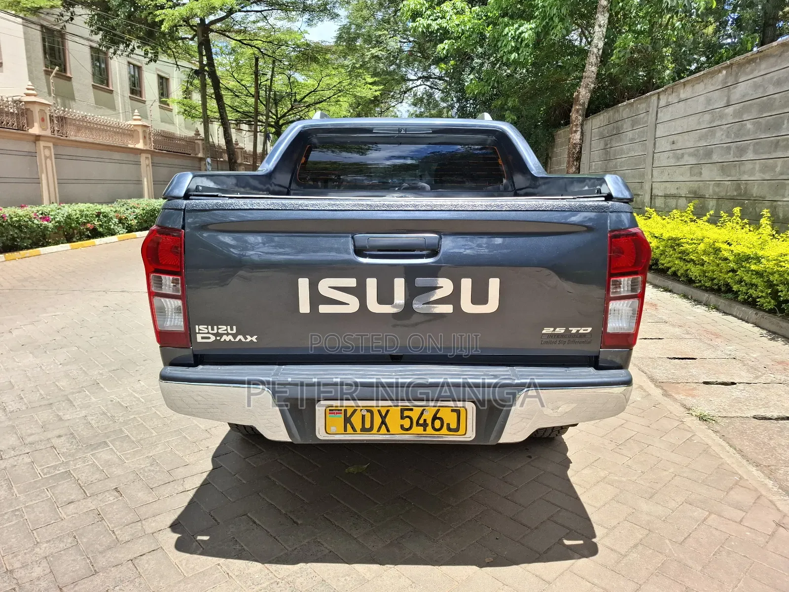 Isuzu D-MAX 2022 Silver