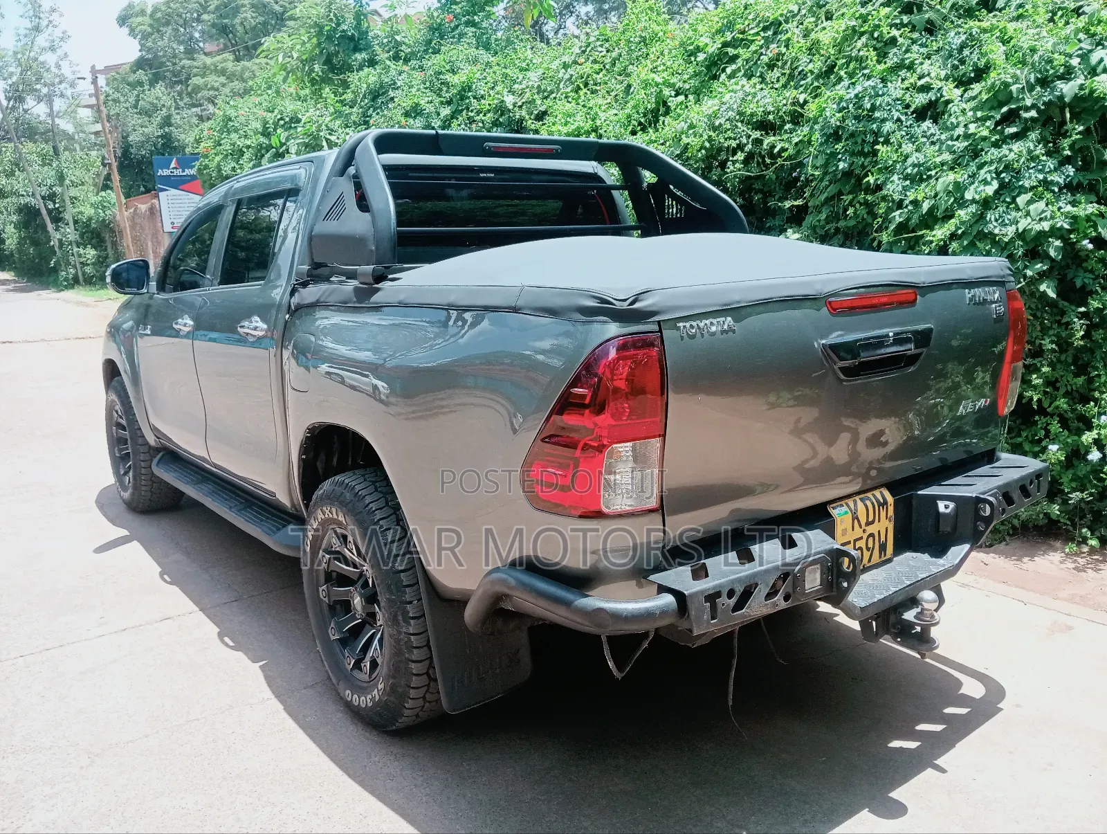 Toyota Hilux 2015 Gray