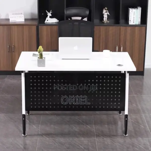 Office Desk : Minimalistic 1200mm Office Desk