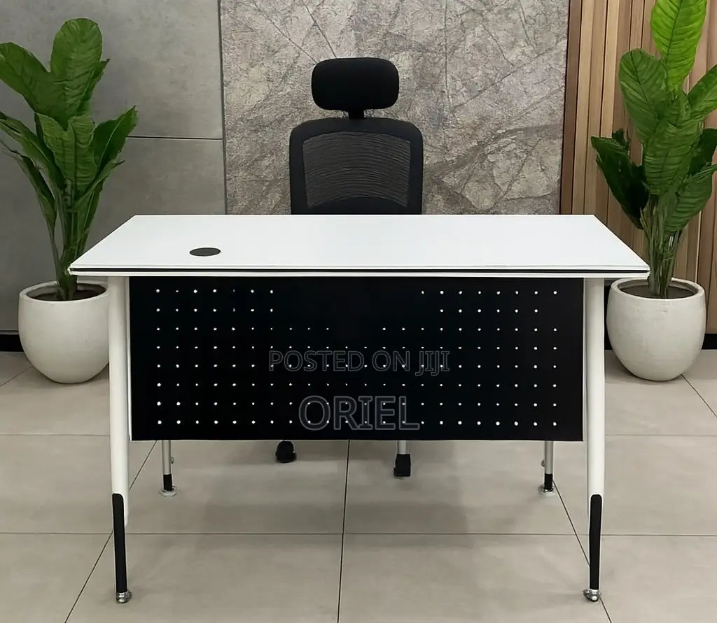Office Desk : Minimalistic 1200mm Office Desk