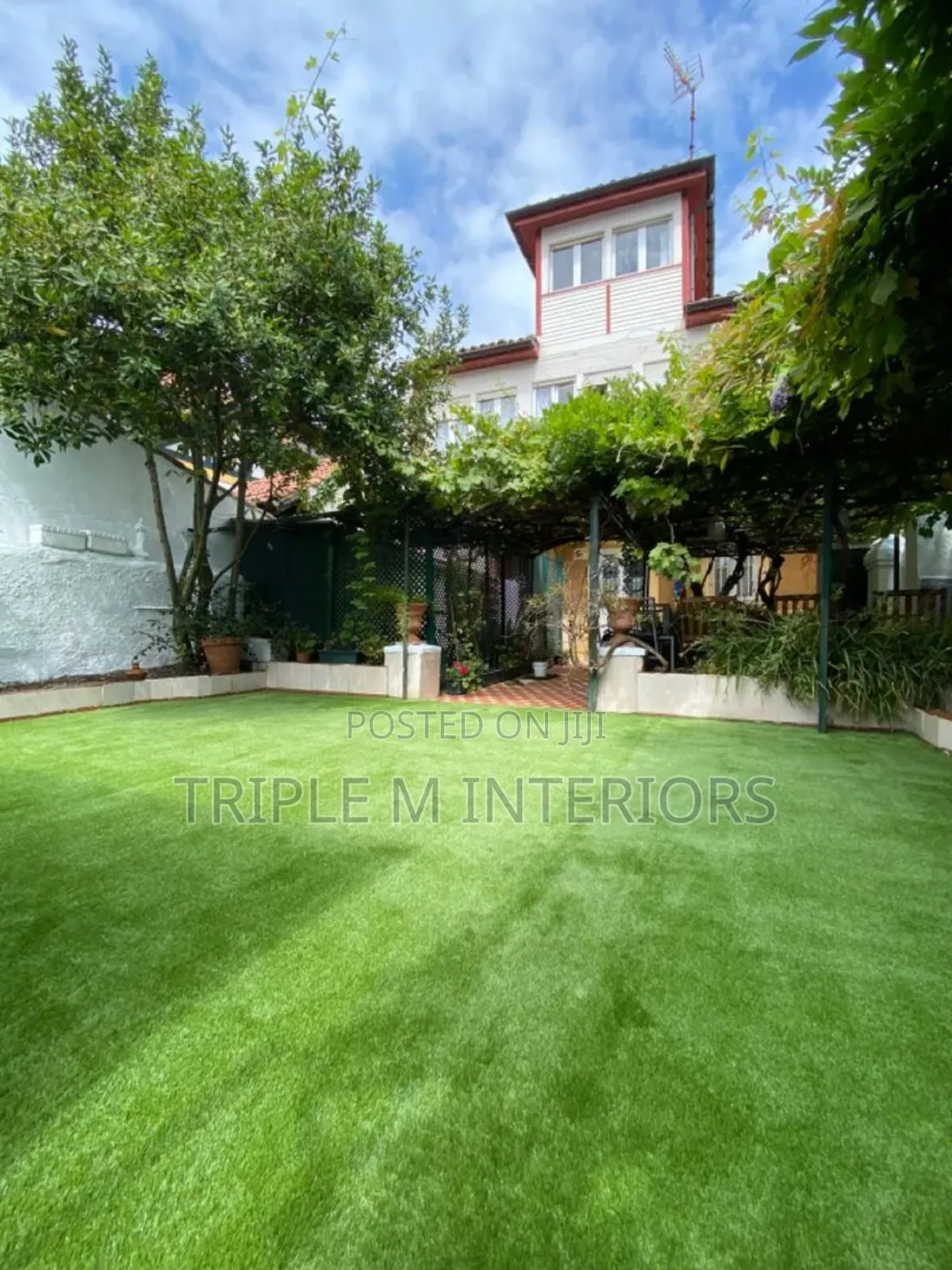 Backyard Decorative Grass Roll