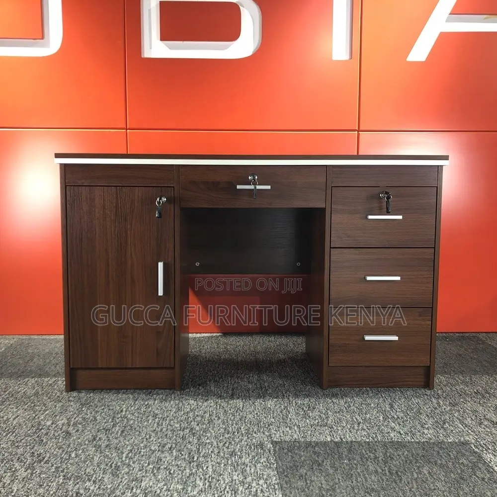 1.2m Executive Office Desk With Locking Drawers