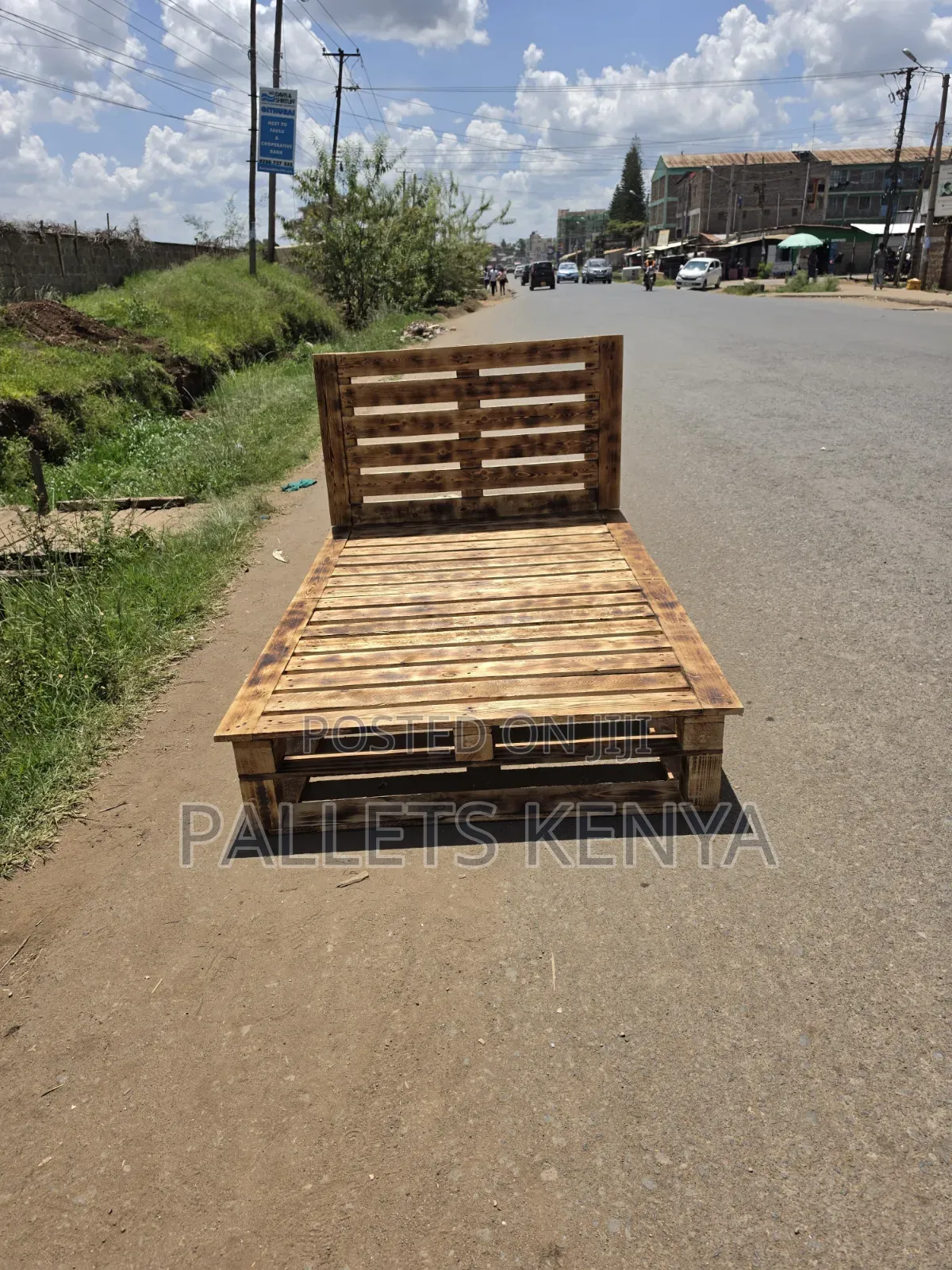 4×6 Pallet Bed - Blazed Finish Strong Sturdy Bed.01