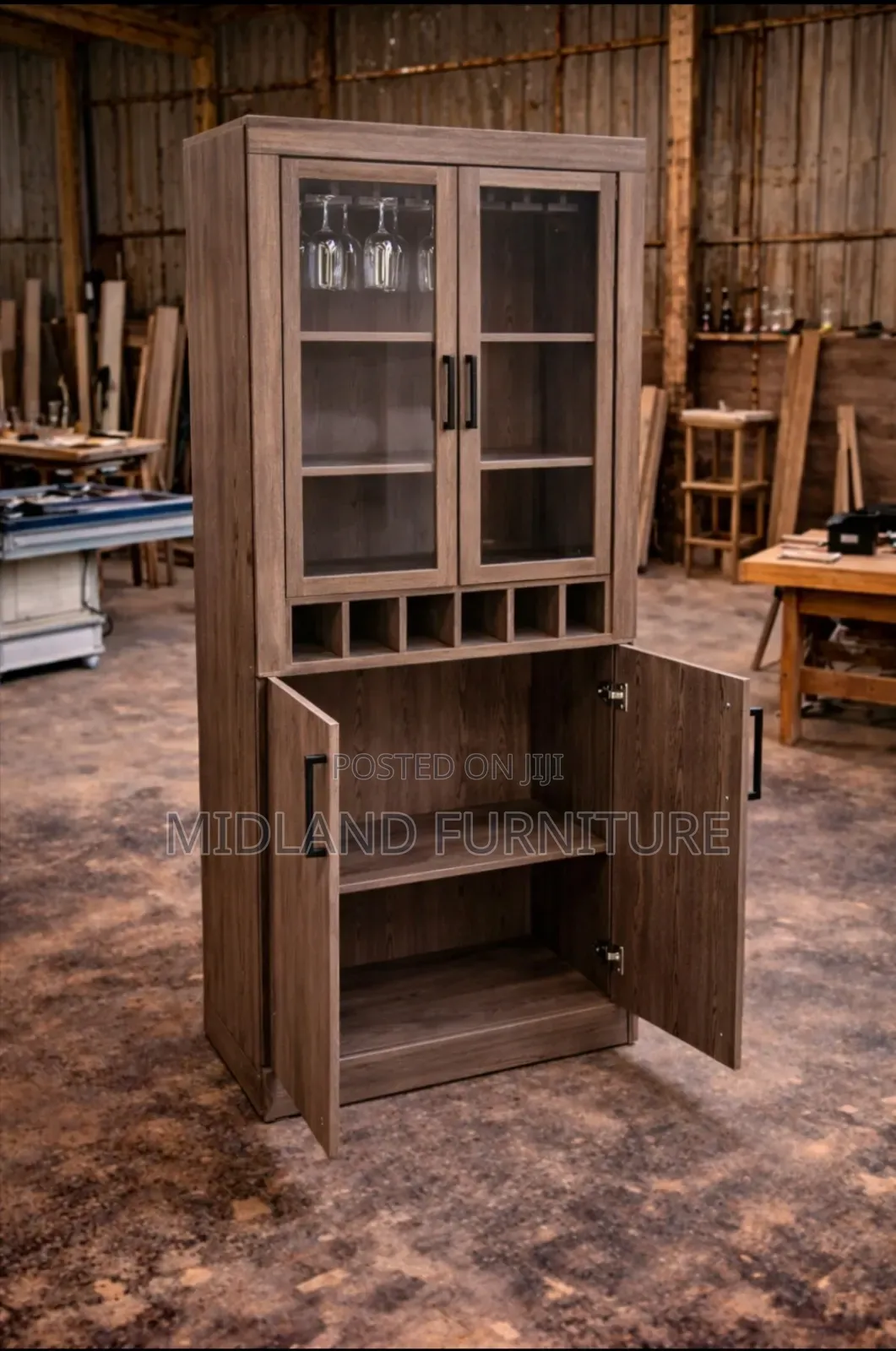Bar Cabinet / Liquor Cabinet/ Wine Cabinet