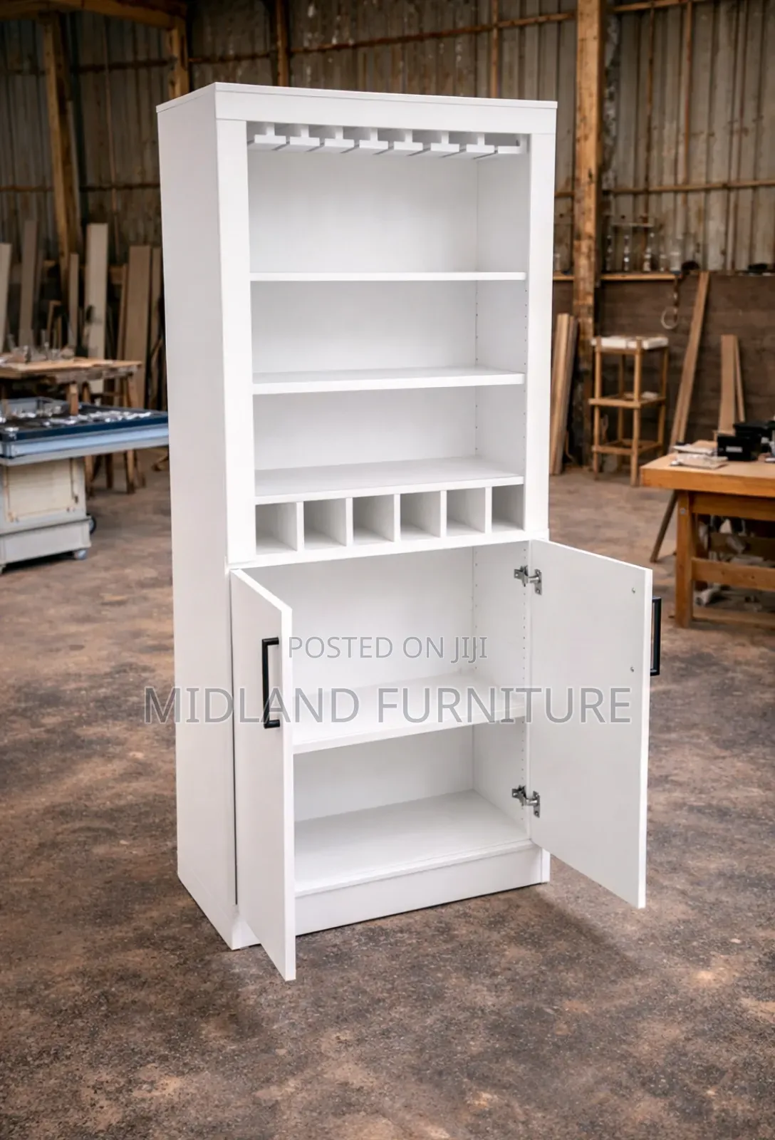 Bar Cabinet / Liquor Cabinet/ Wine Cabinet