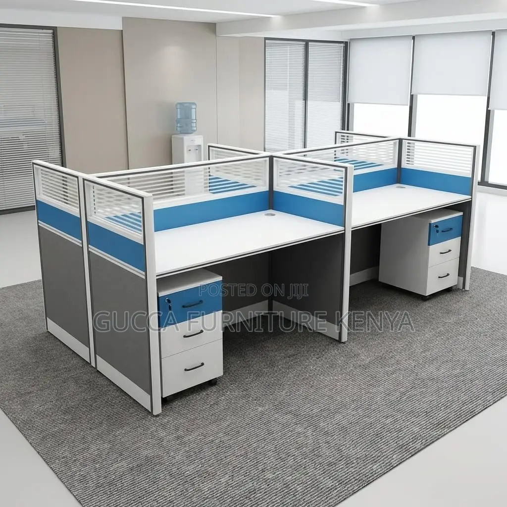 Office 4-Person Staff Partition Workstation