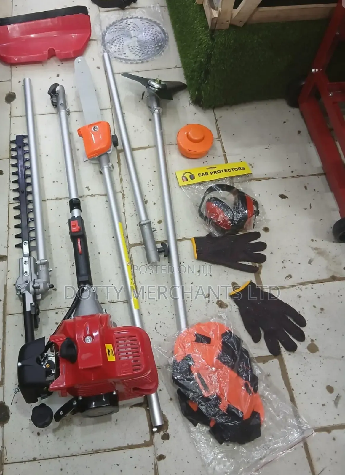 Brush Cutter With Chainsaw and Hedge Trimmer Blade