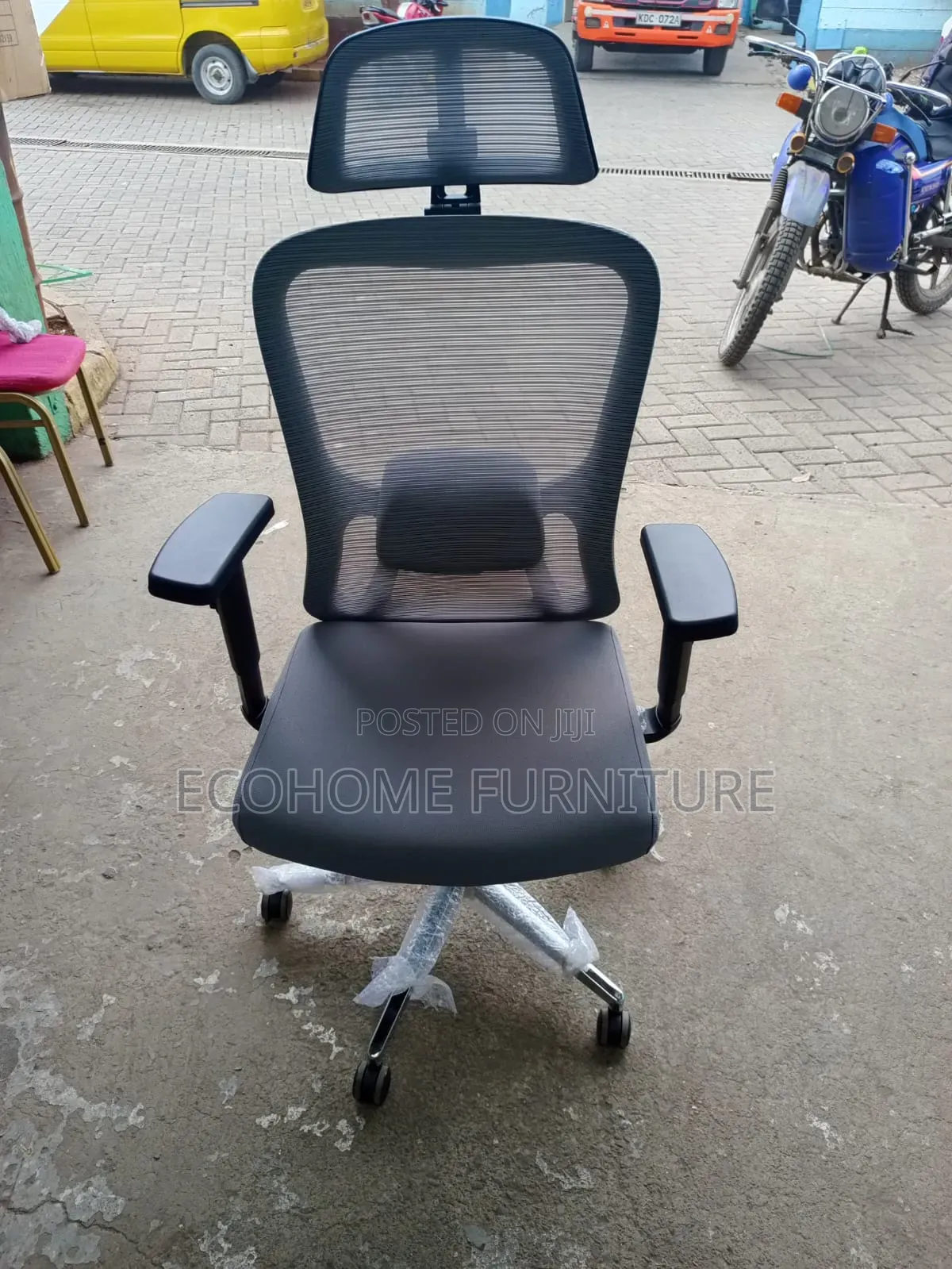 Swivel Orthopedic Mesh Office Seat