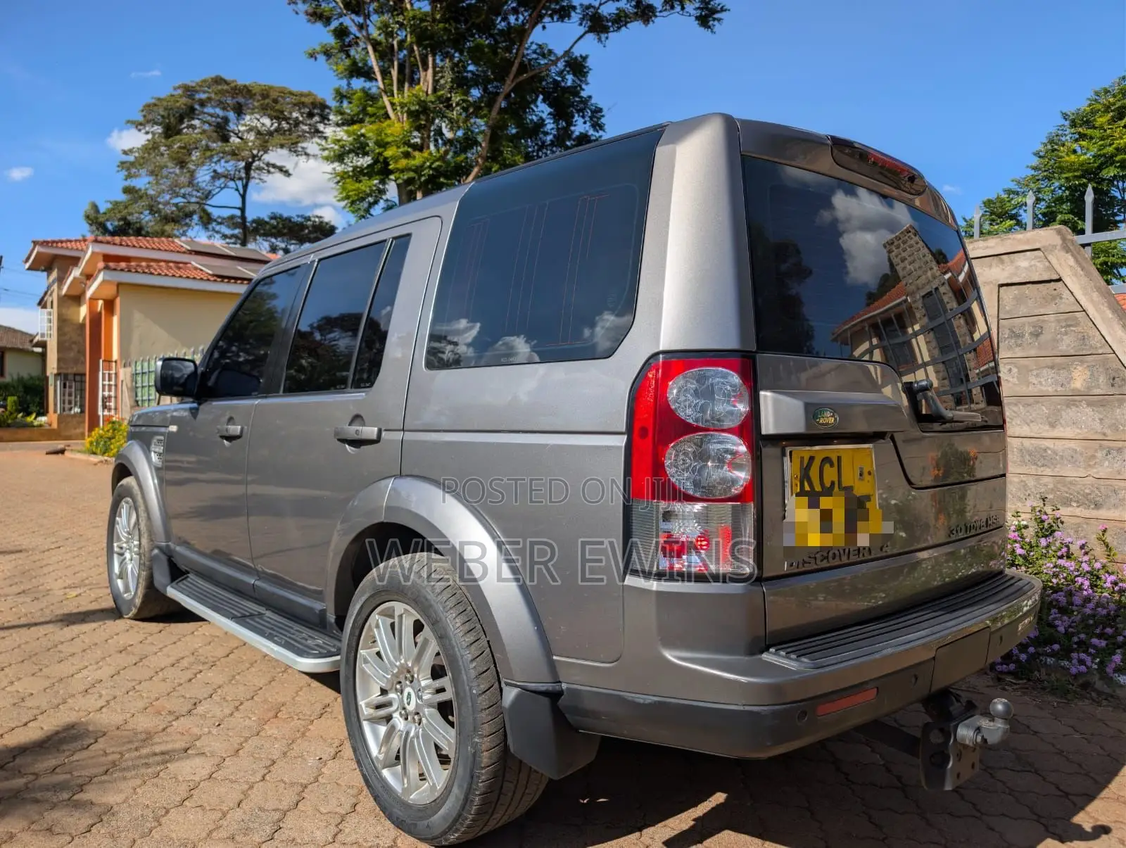 Land Rover Discovery 2010 Silver