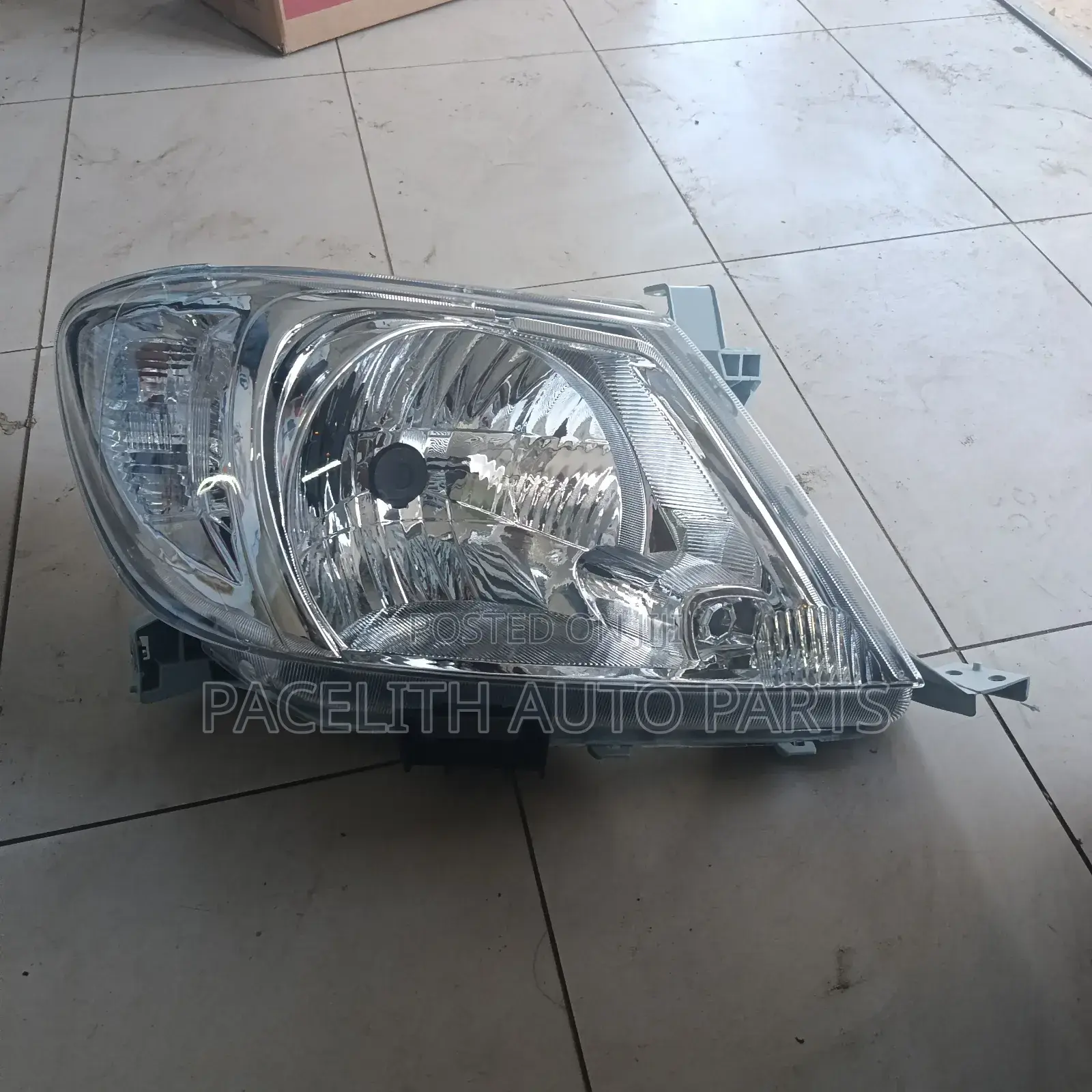 Head Lamp / Head Light Hilux Vigo 2004 - 2008