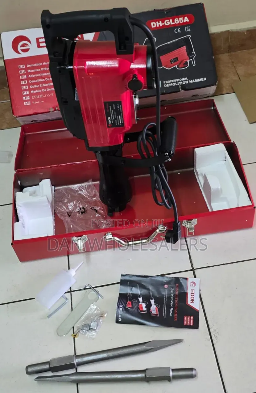 1800w Edon Heavy Duty Demolition Breaker 
With Bits 
Spare Brush