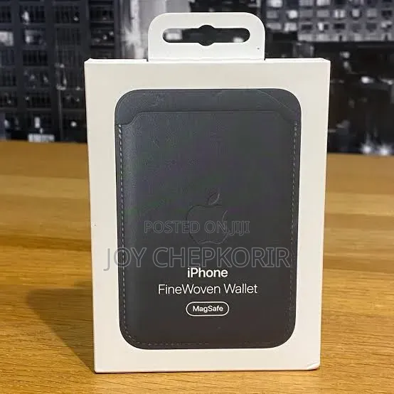 iPhone Finewoven Wallet With Magsafe