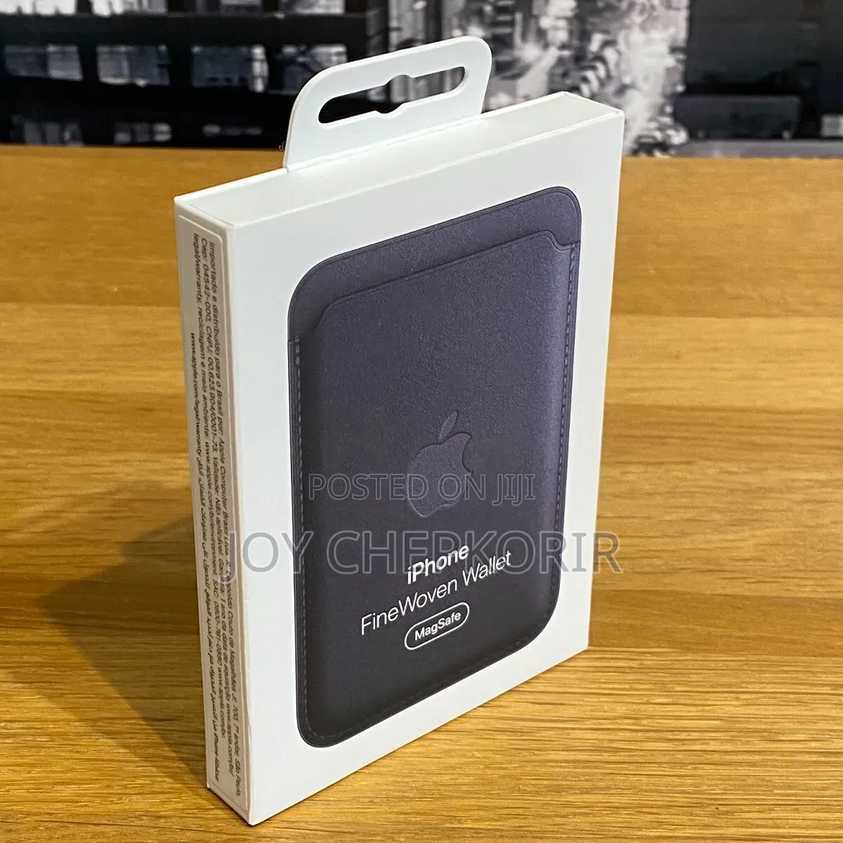 iPhone Finewoven Wallet With Magsafe