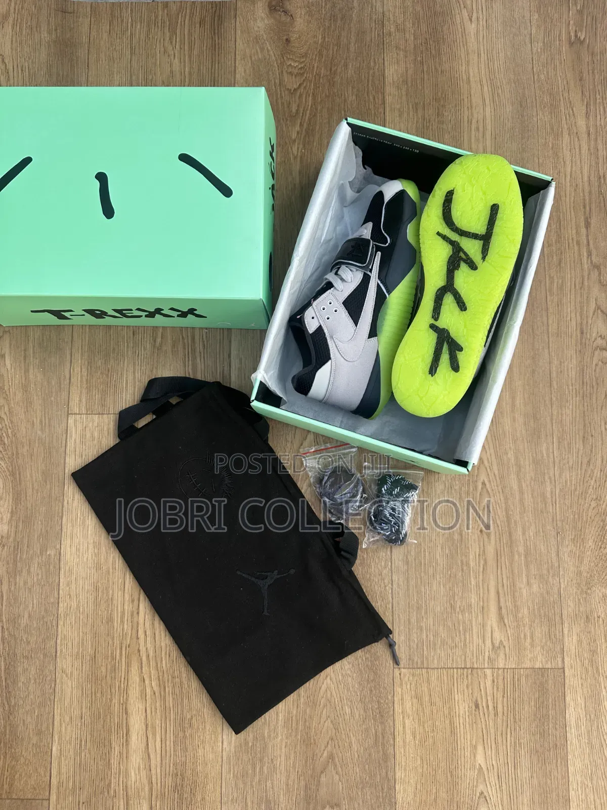 Chase B X Travis Scott X Jordan Jumpman Jack
Sneakers