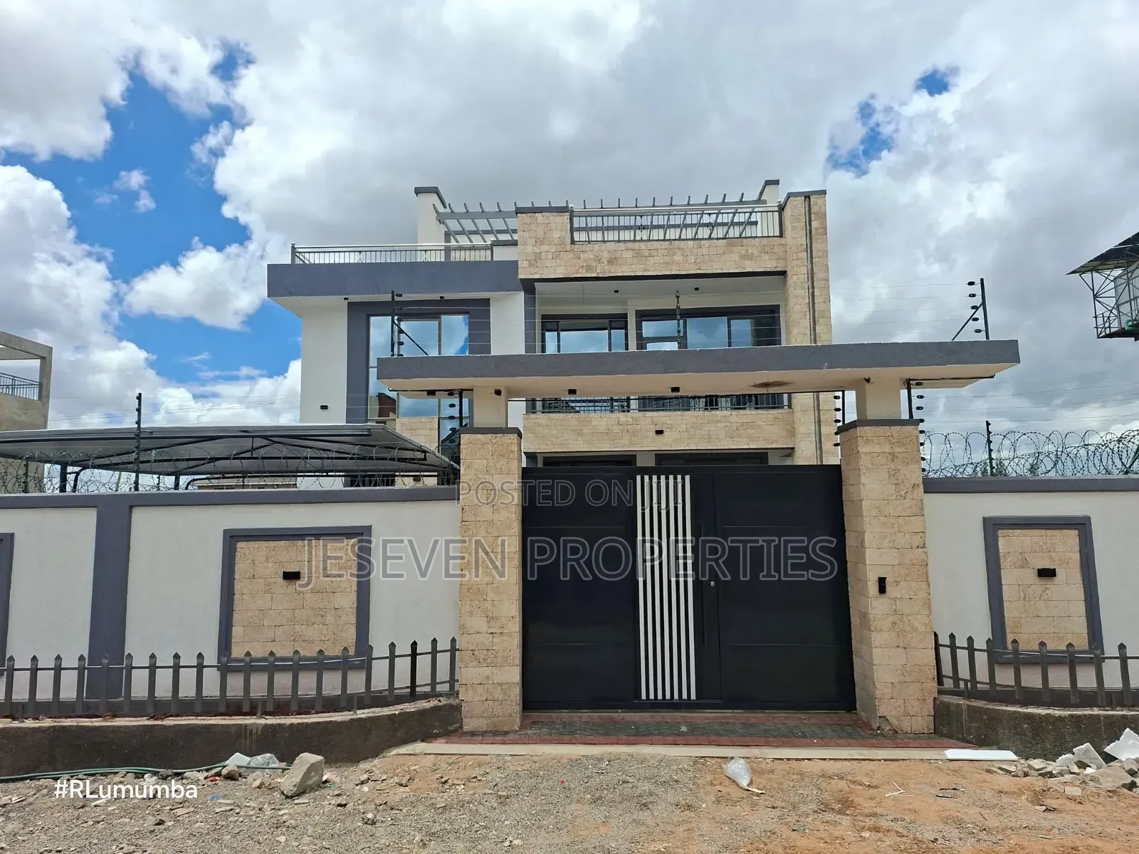 5bdrm Mansion in Syokimau, Gateway Mall Area for sale