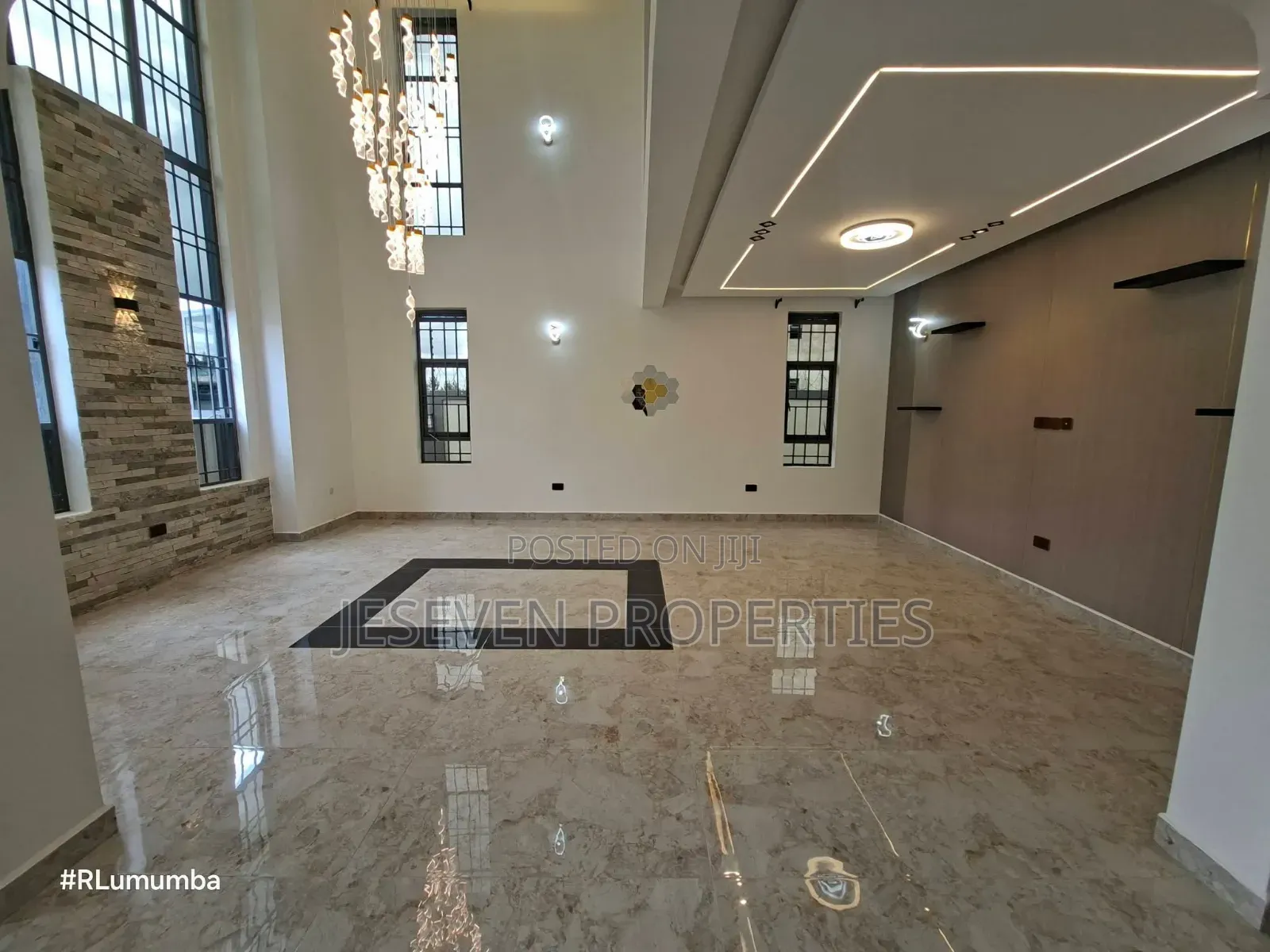 5bdrm Mansion in Syokimau, Gateway Mall Area for sale