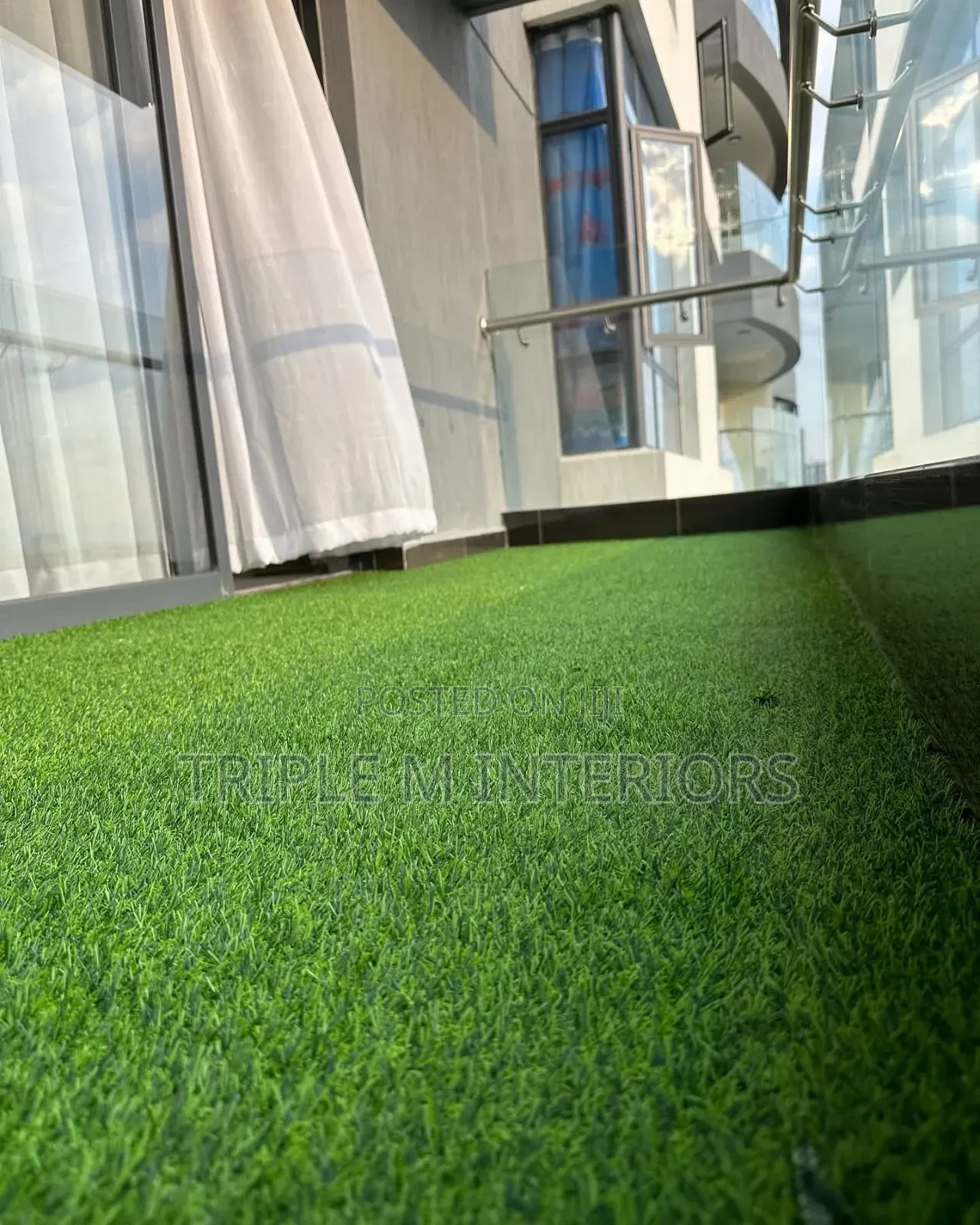 Non-Fading Artificial Turf Carpet for Strong Sun Exposure