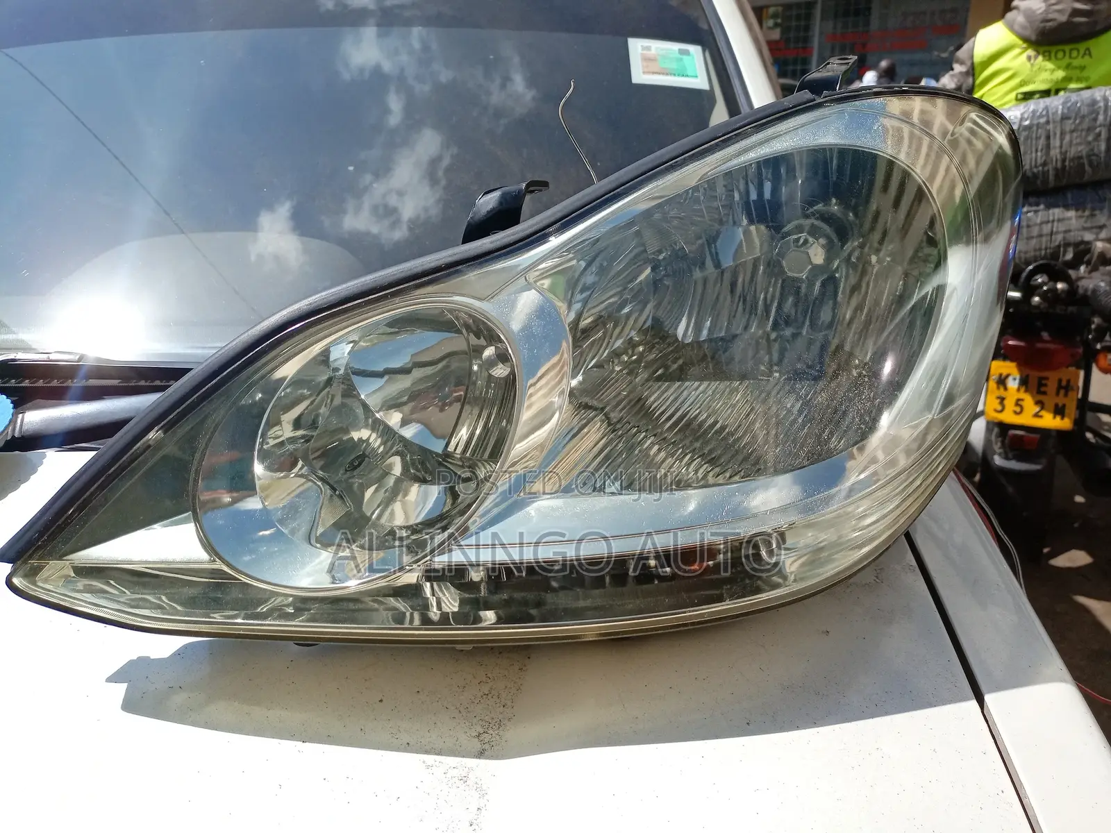 Toyota Wish Headlight