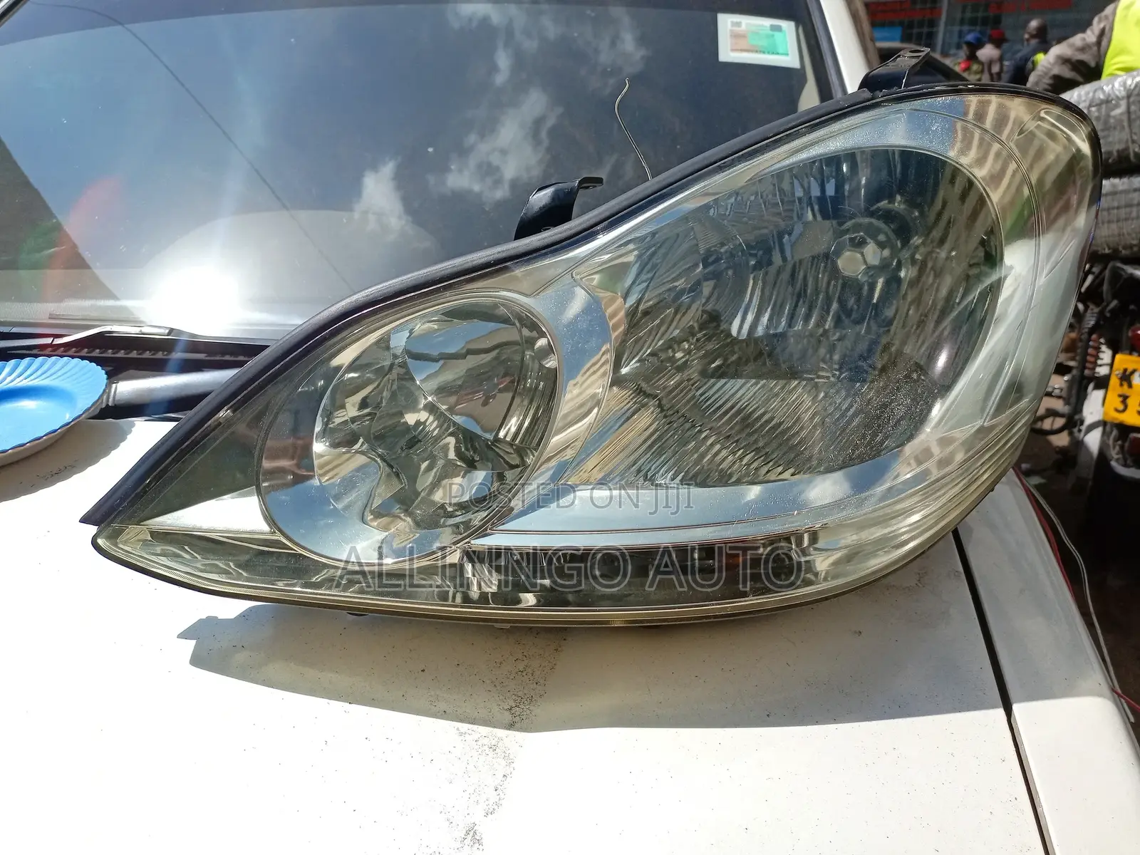 Toyota Wish Headlight