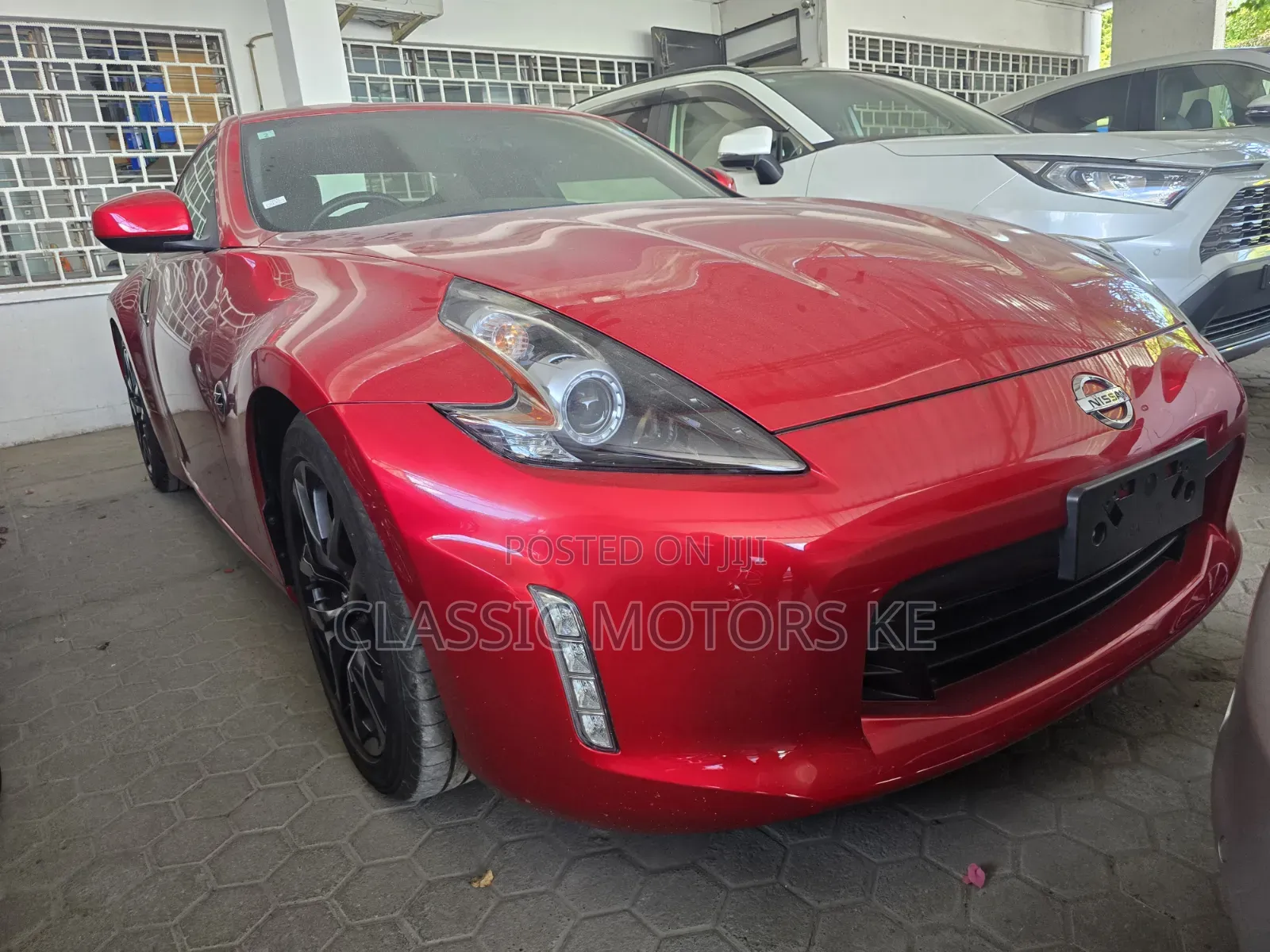 Nissan Fairlady 2019 Red