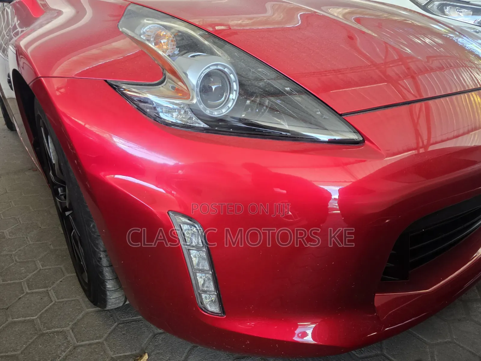 Nissan Fairlady 2019 Red