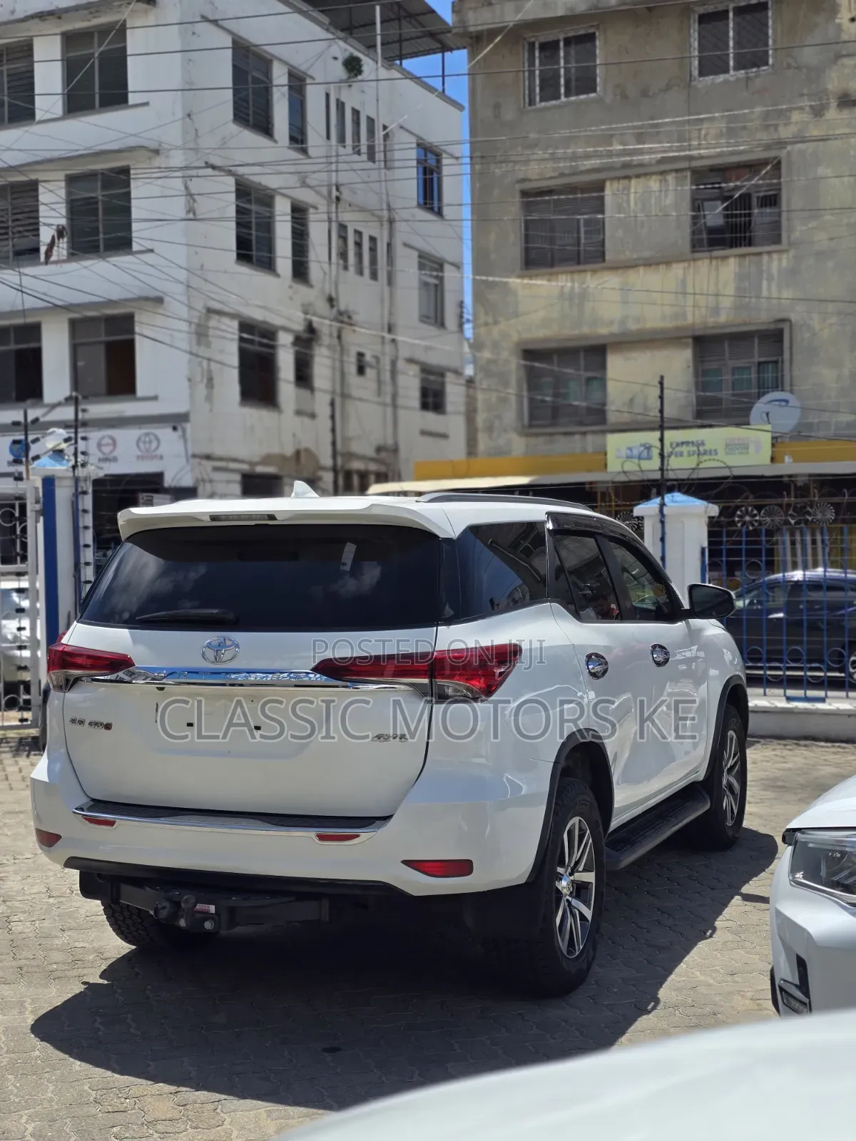 Toyota Fortuner 2.8 D AWD 2019 White