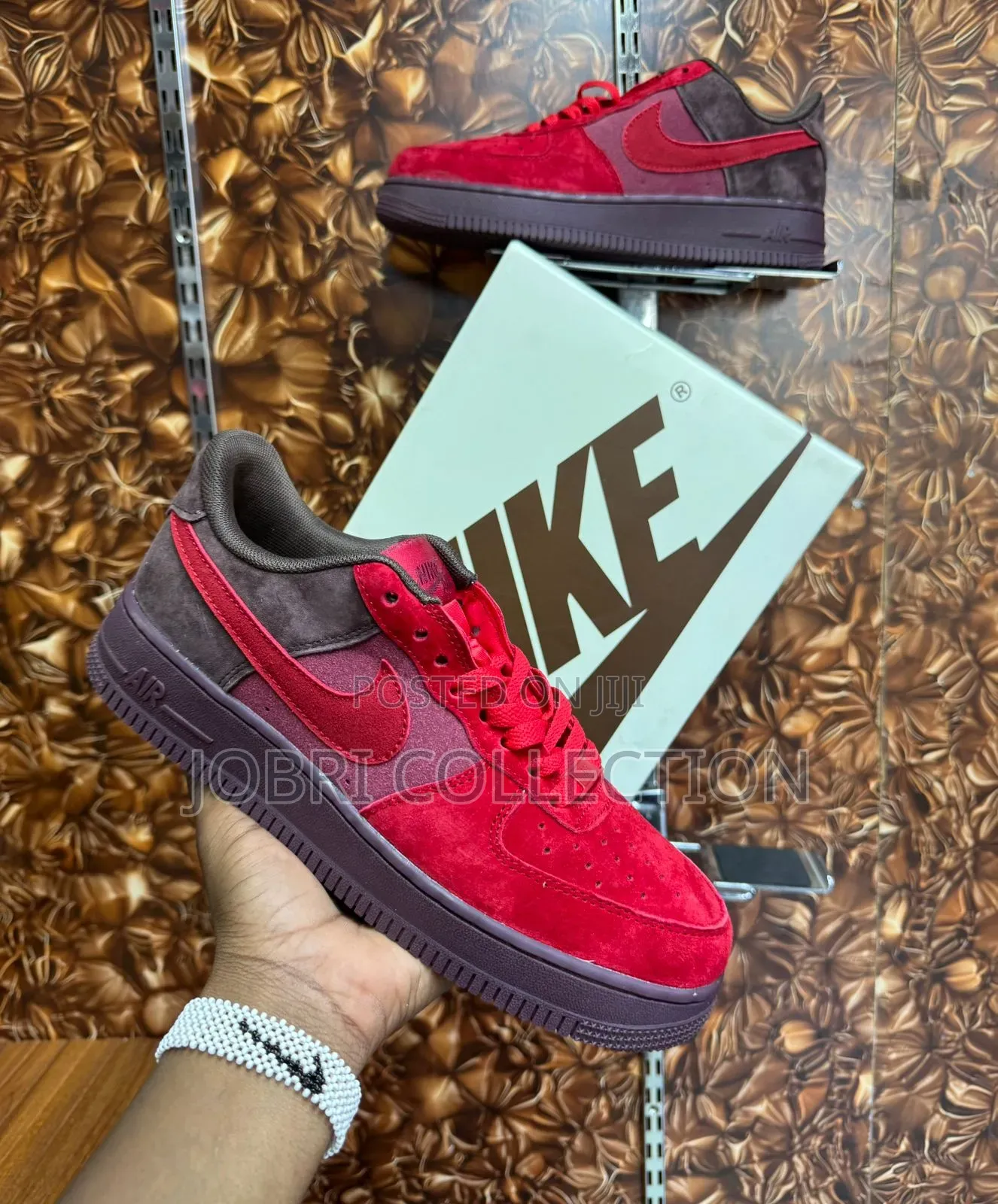 Nike Airforce One Low Layers of Love Sneakers