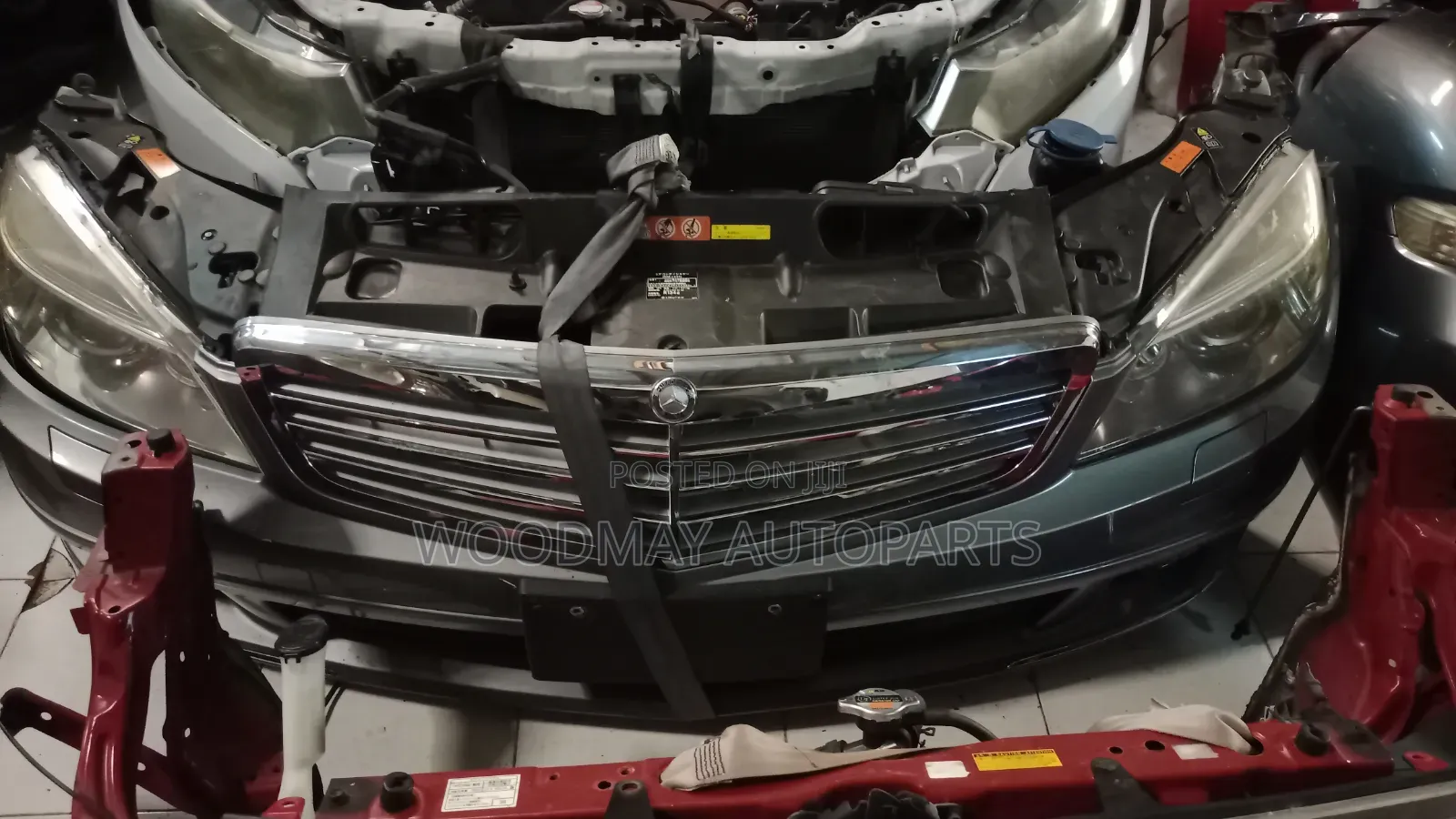 Mercedes Benz C200 Nosecut