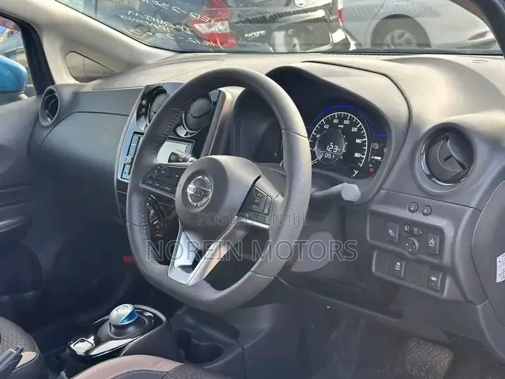 Nissan Note 2018 Blue