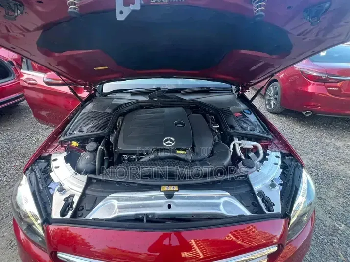 Mercedes-Benz C200 2019 Red