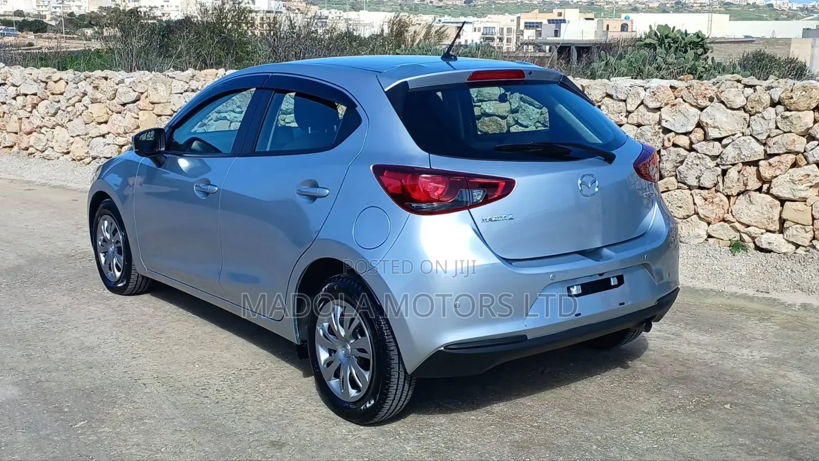 Mazda 2 2020 Silver