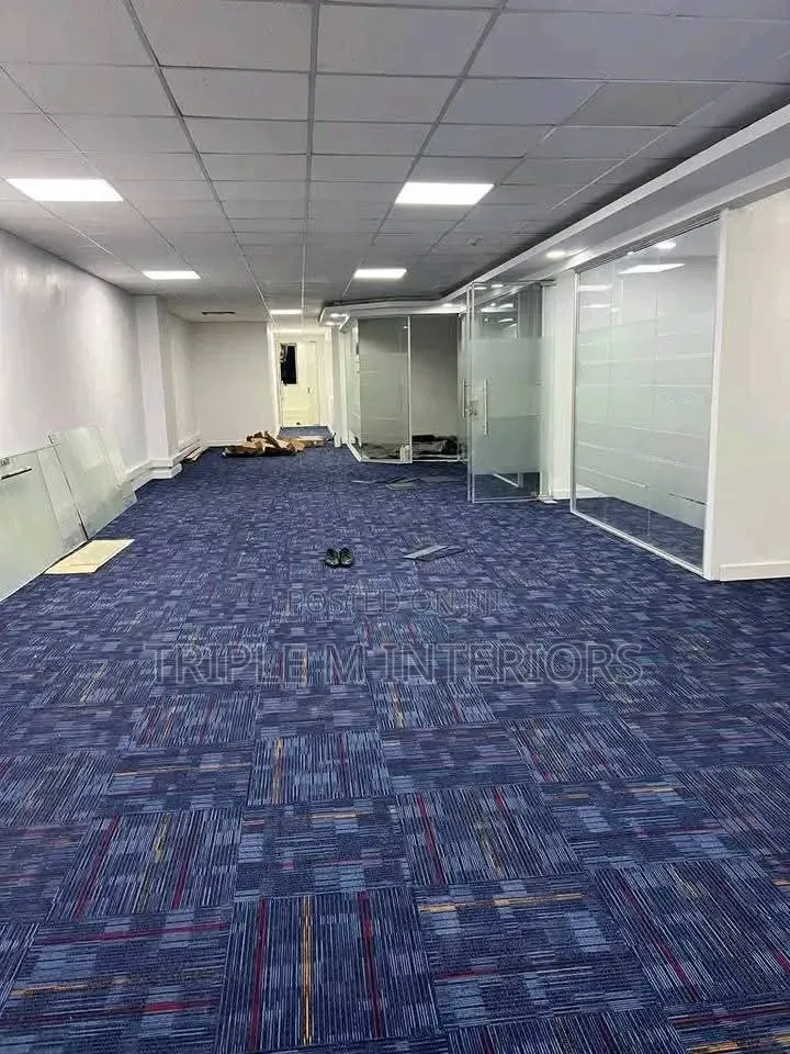 Heavy Duty Commercial Carpet Tiles for Long Use