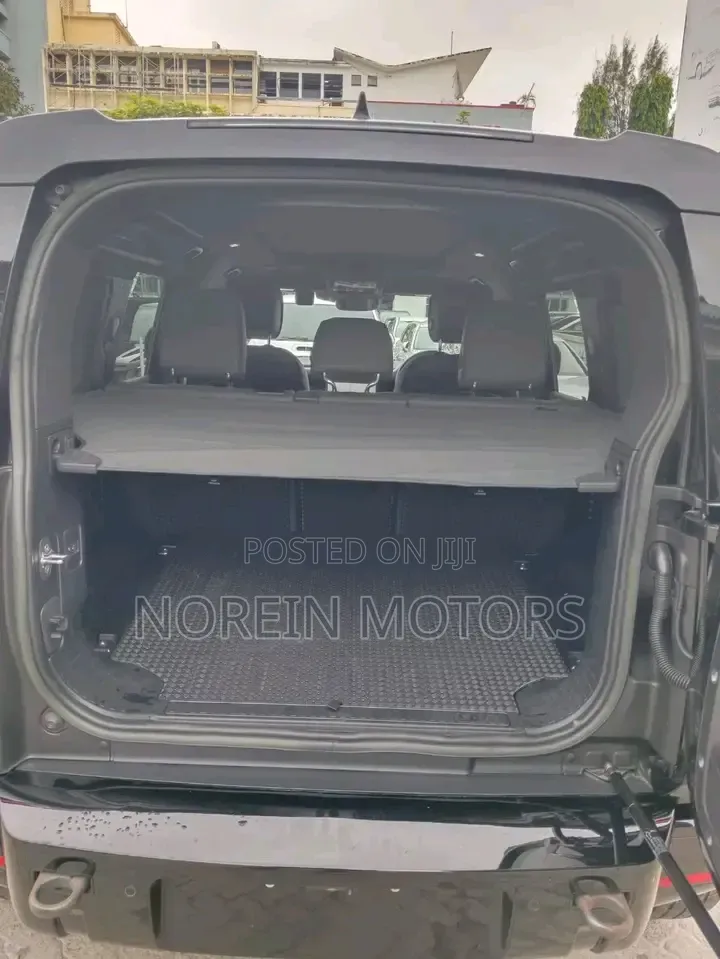 Land Rover Defender 2021 Black