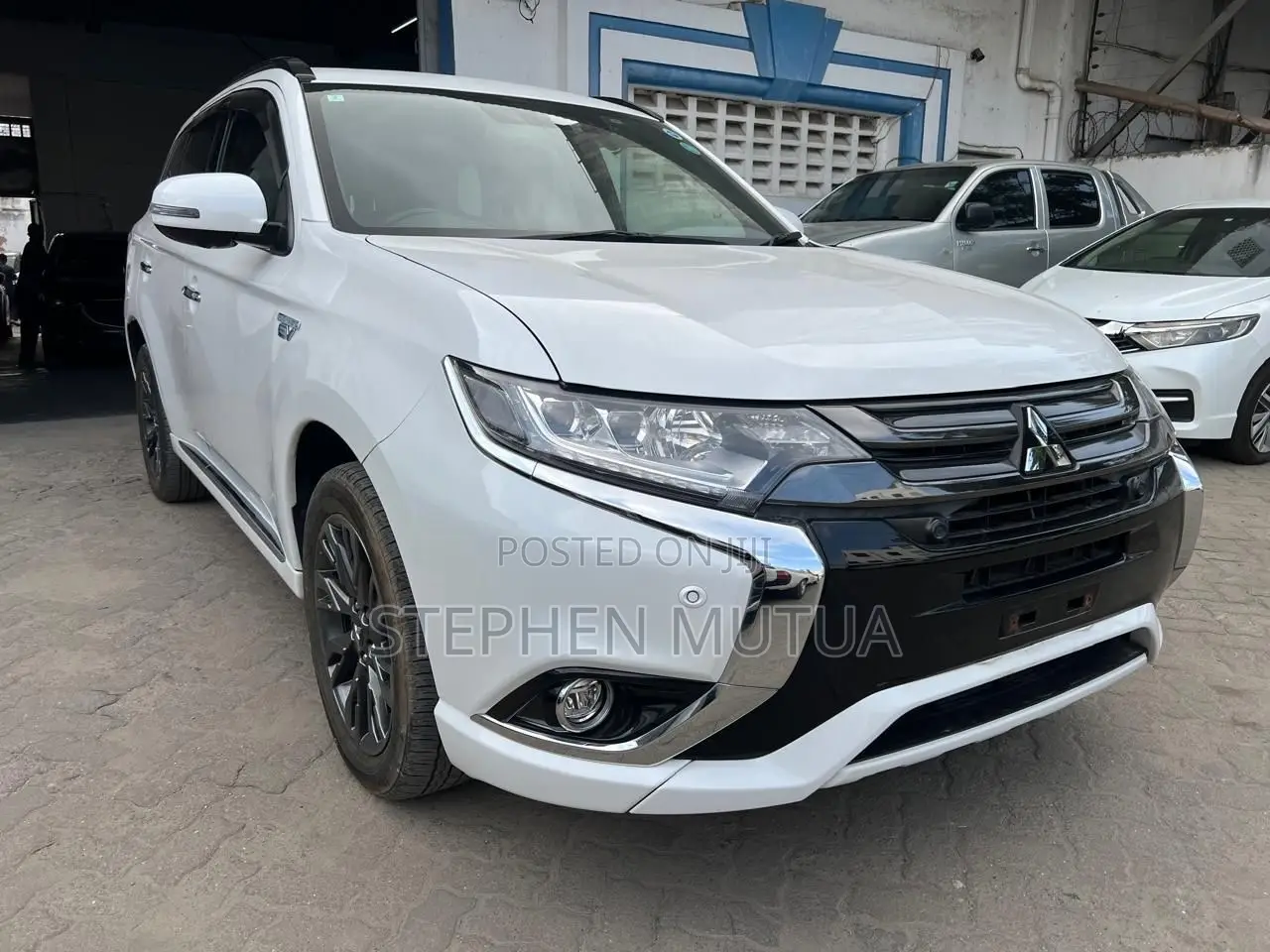 Mitsubishi Outlander 2.0 PHEV AWD 2019 White
