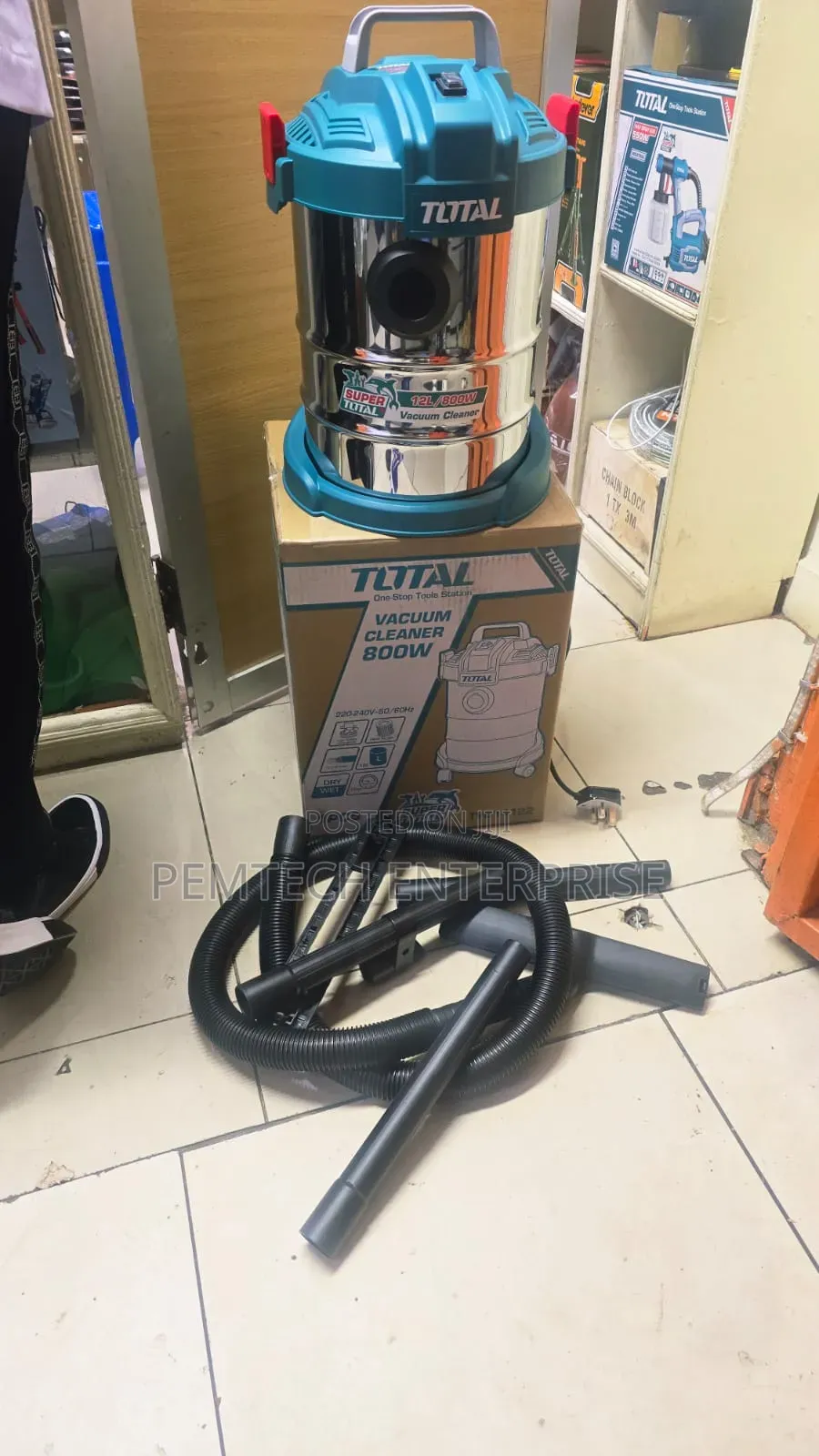 Total Tvc14122 Wet and Dry Industrial Vacuum Cleaner.