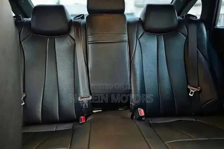Toyota Crown 2019 White