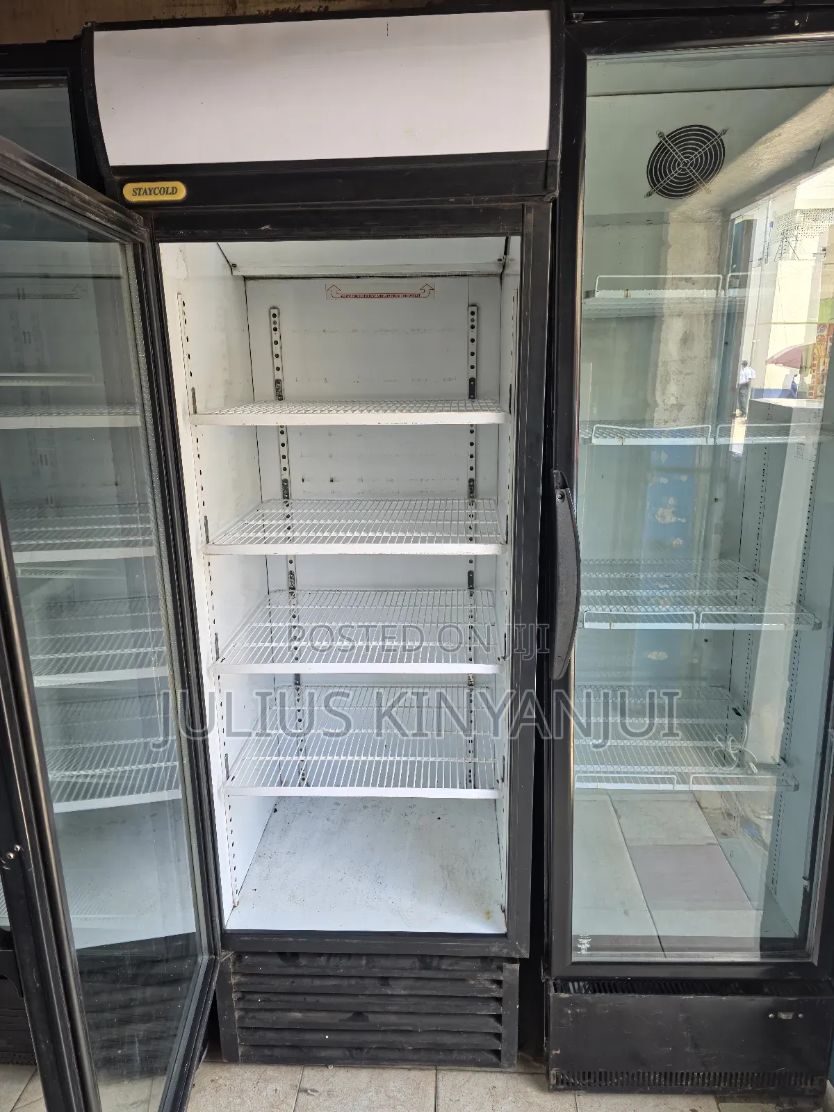 Display Fridge/Chiller 650l