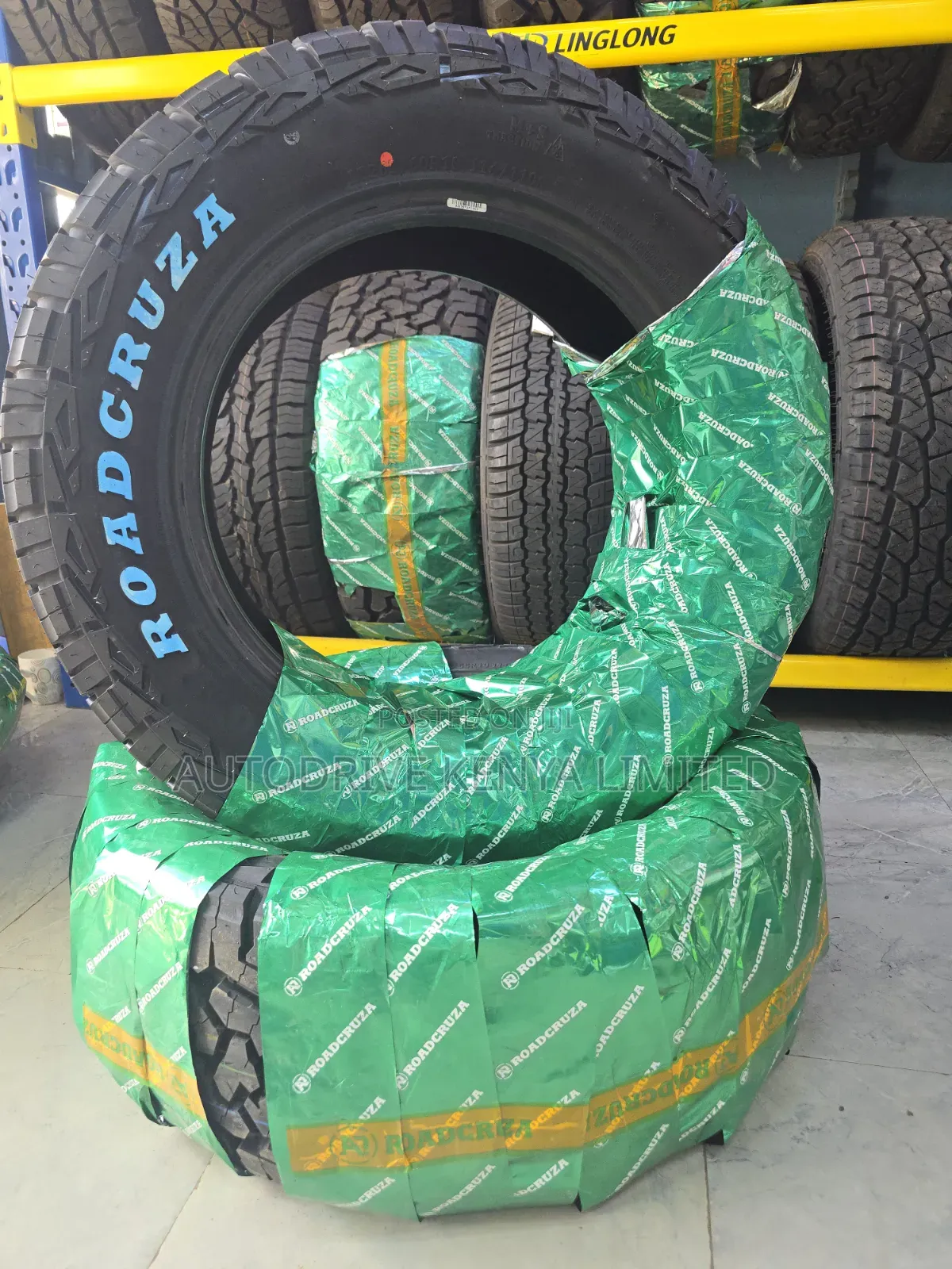 265/60r18 Roadcruza All Terrain Tire