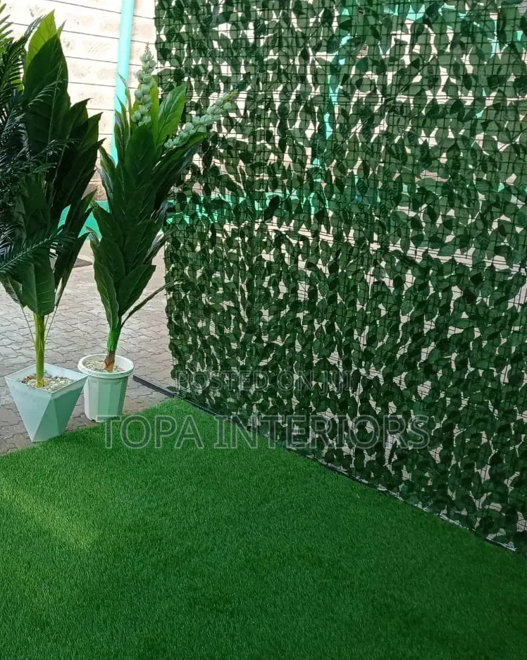 Green Privacy Fence for Artificial Balcony Cover Plants