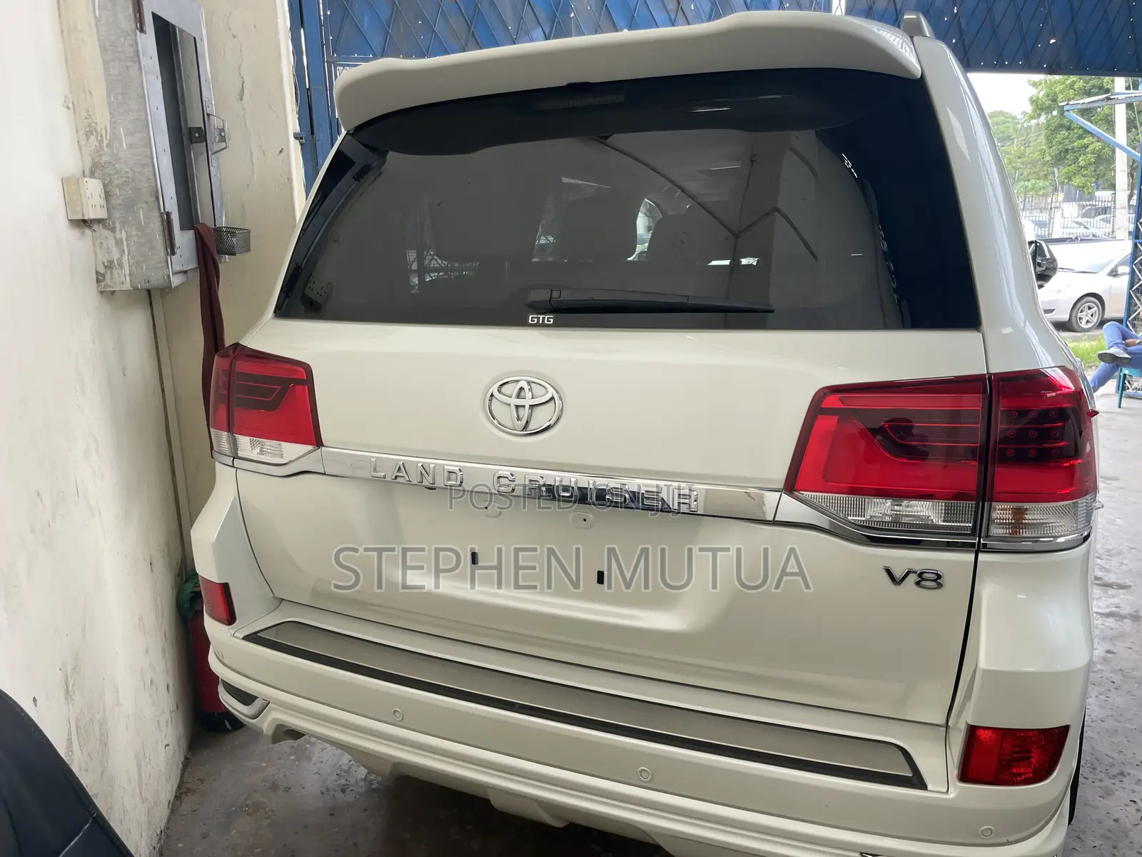Toyota Land Cruiser 4.6 V8 ZX 2020 White