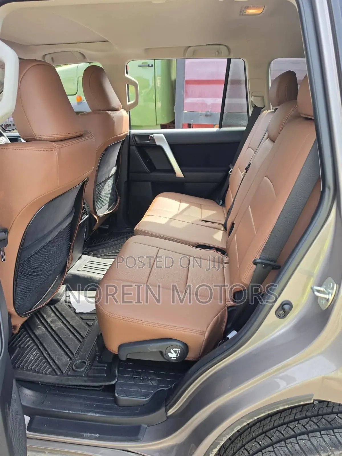 Toyota Land Cruiser Prado 2018 Silver